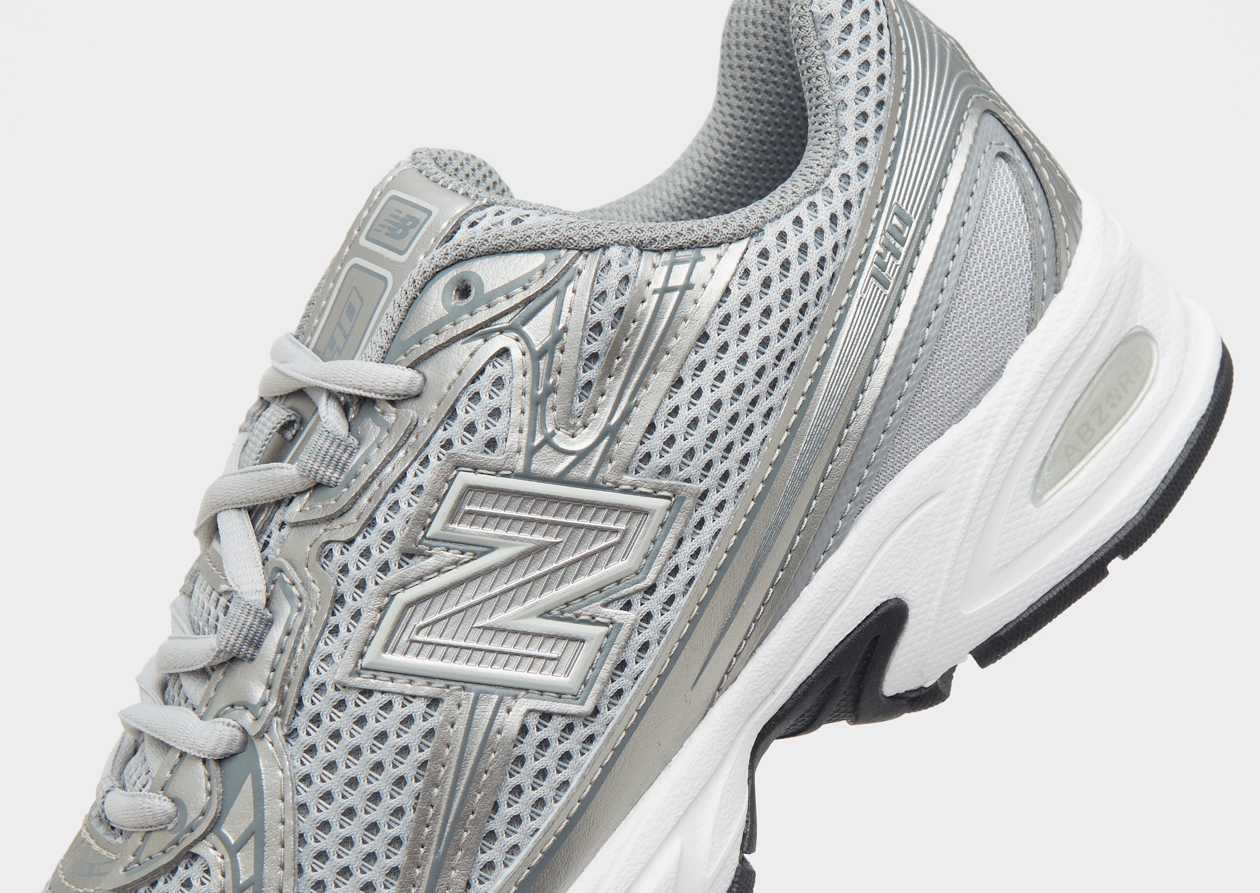 New Balance 740 Women's