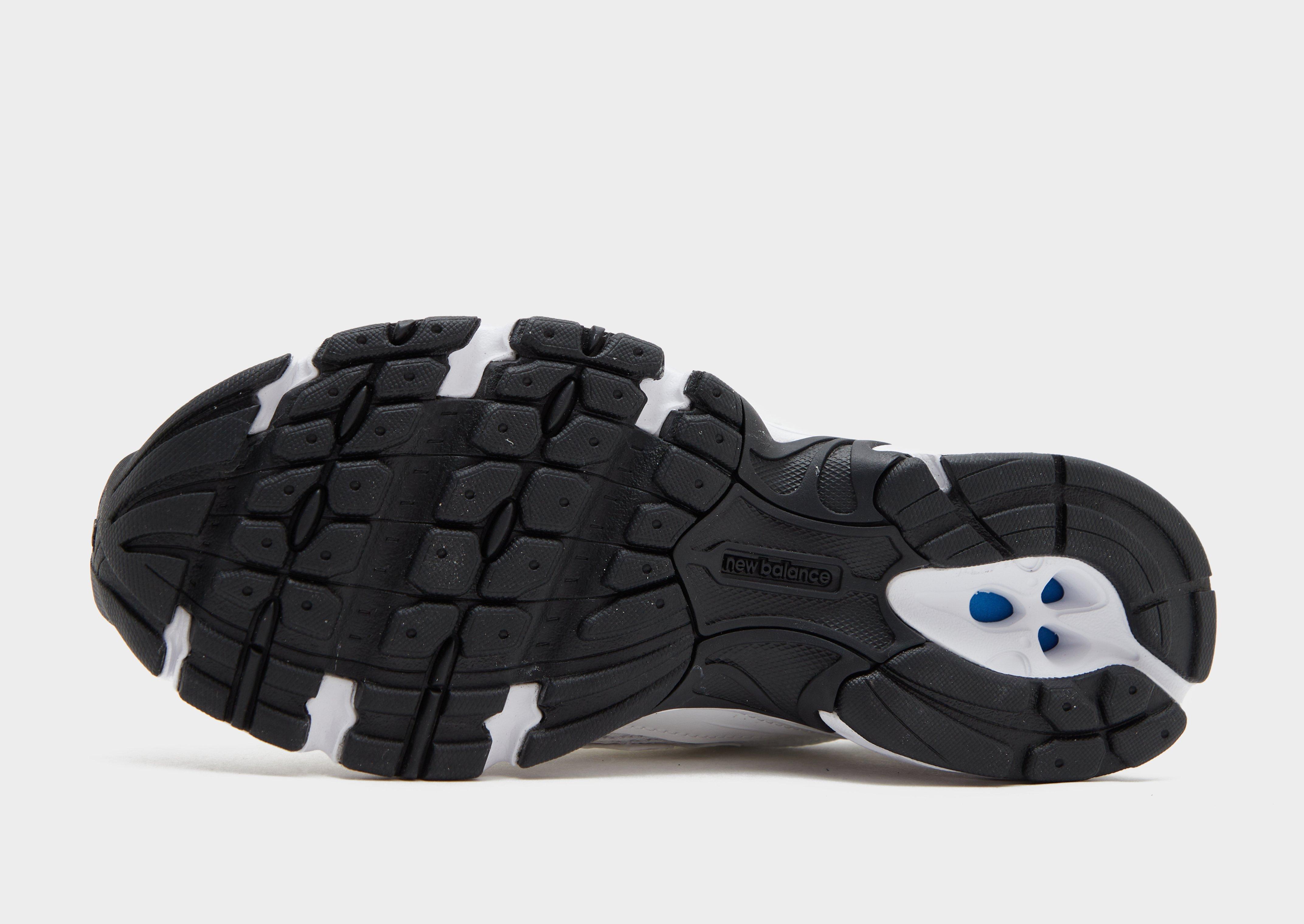 New Balance 740 Women's