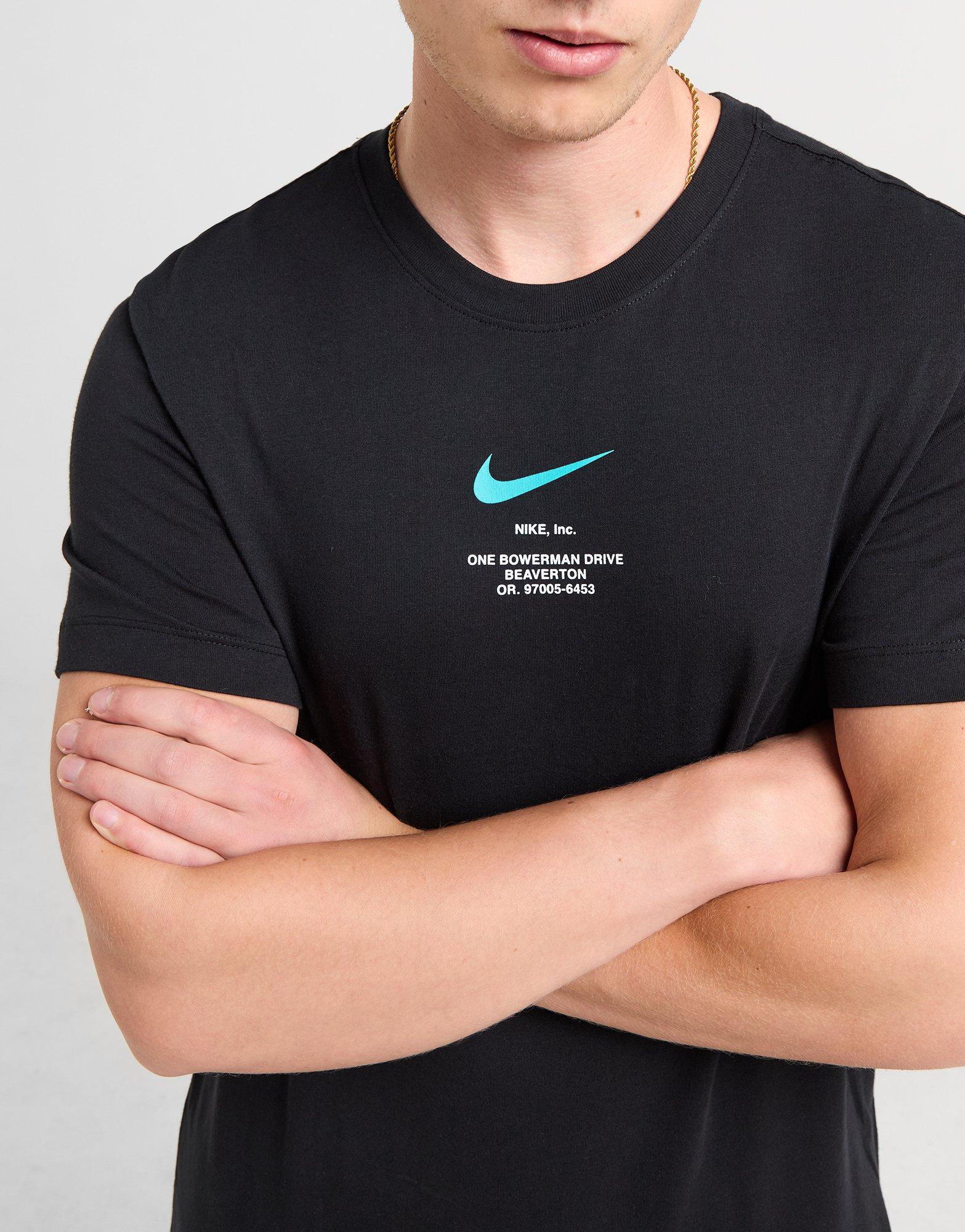 Nike Swoosh T-Shirt
