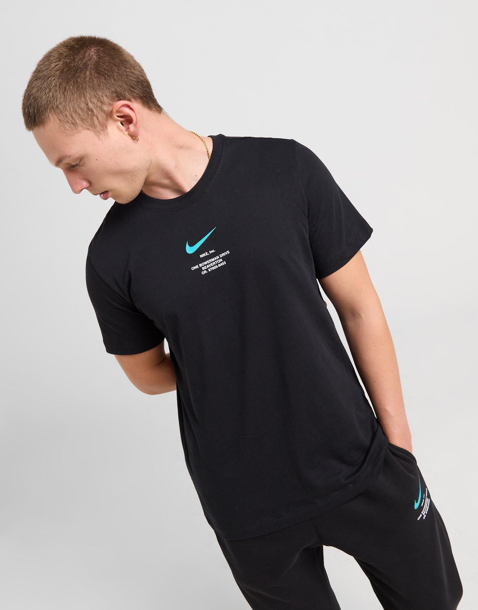 Nike Swoosh T-Shirt