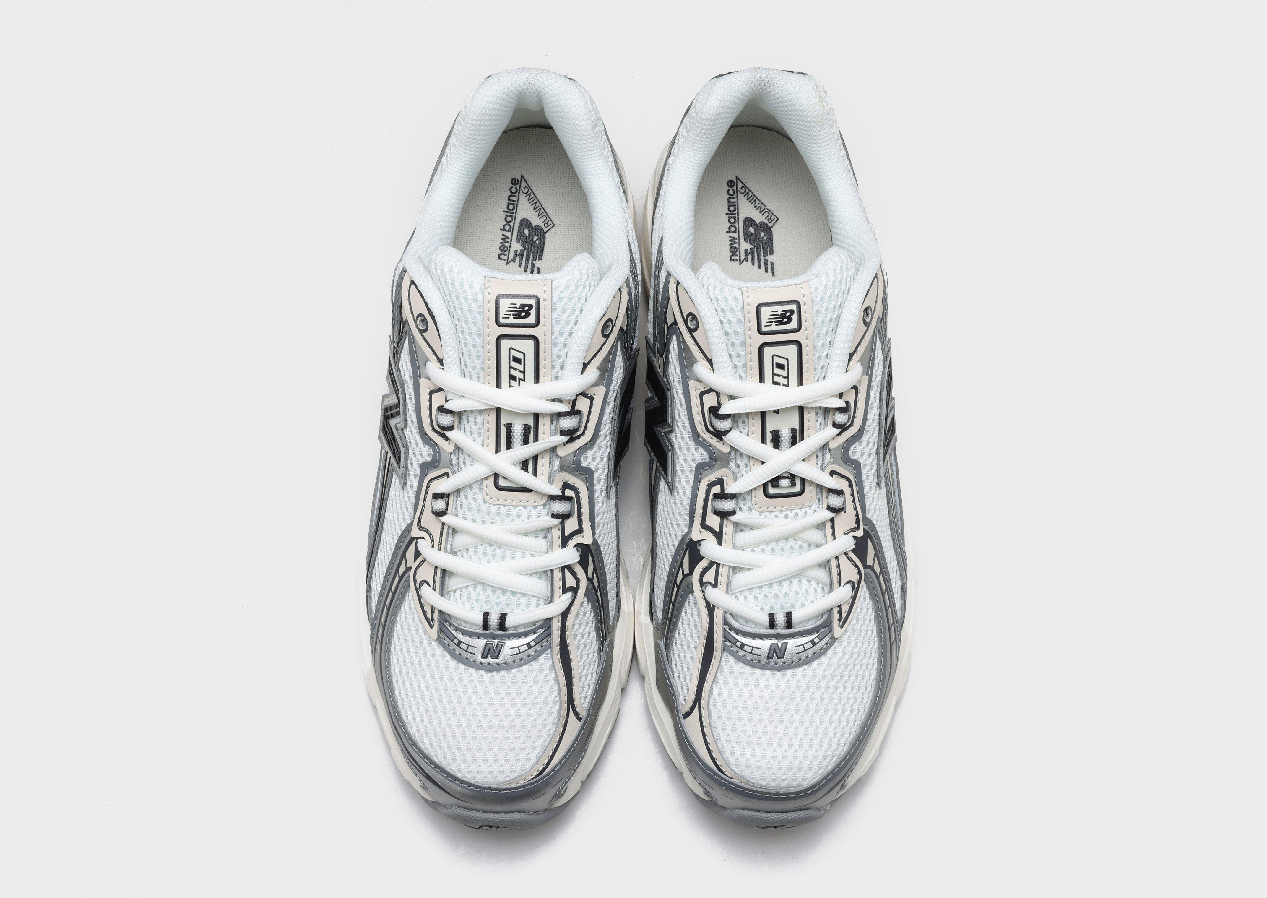 New Balance 740 Women's