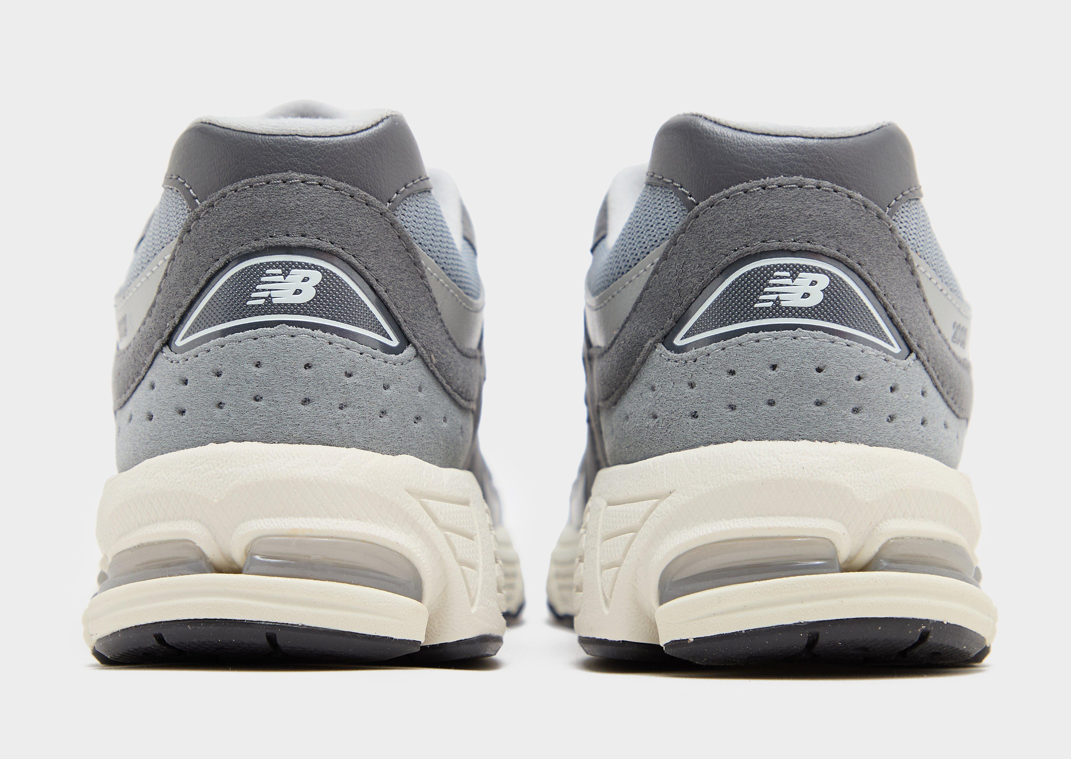 New Balance 2002R Junior