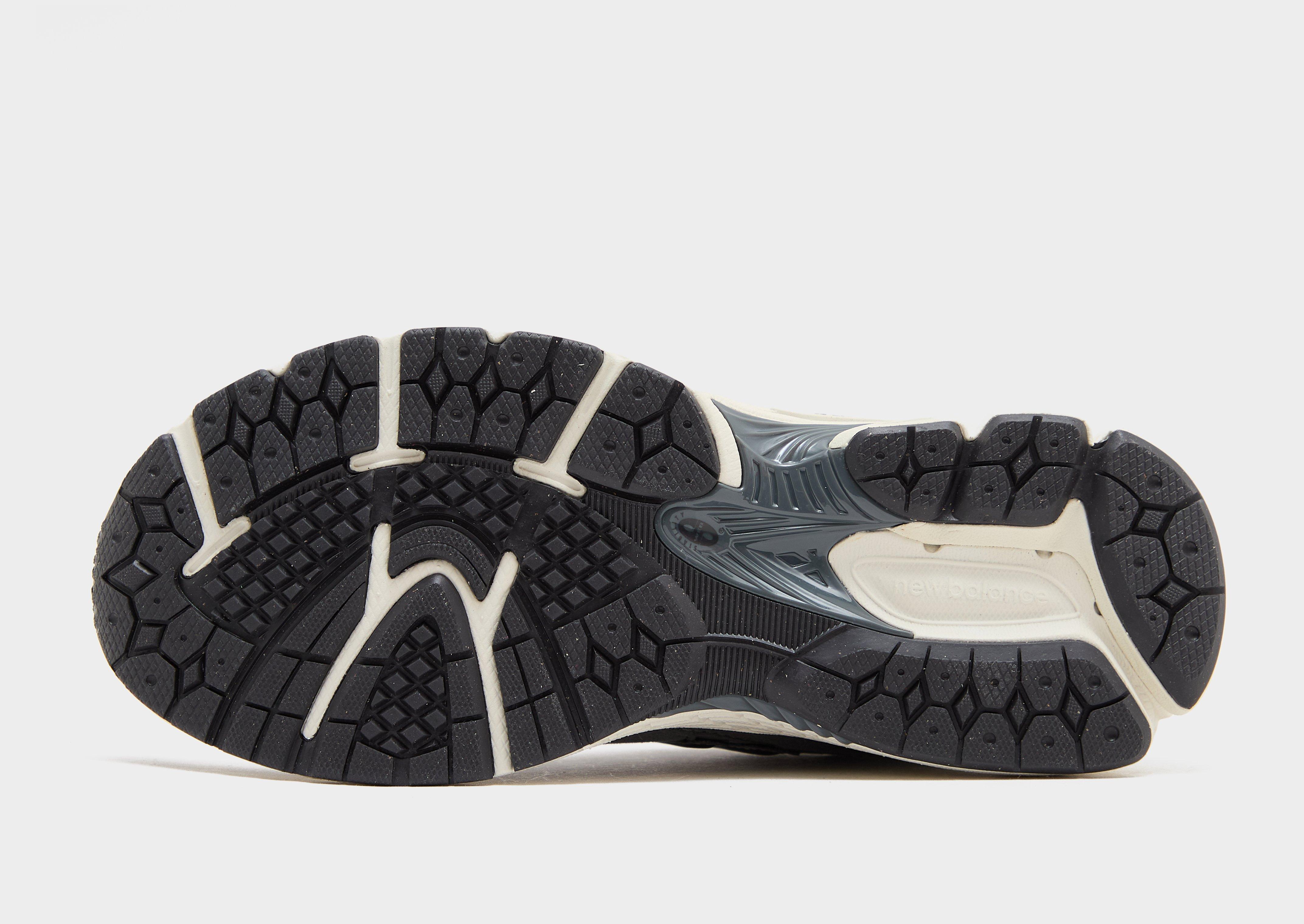 New Balance 2002R Junior