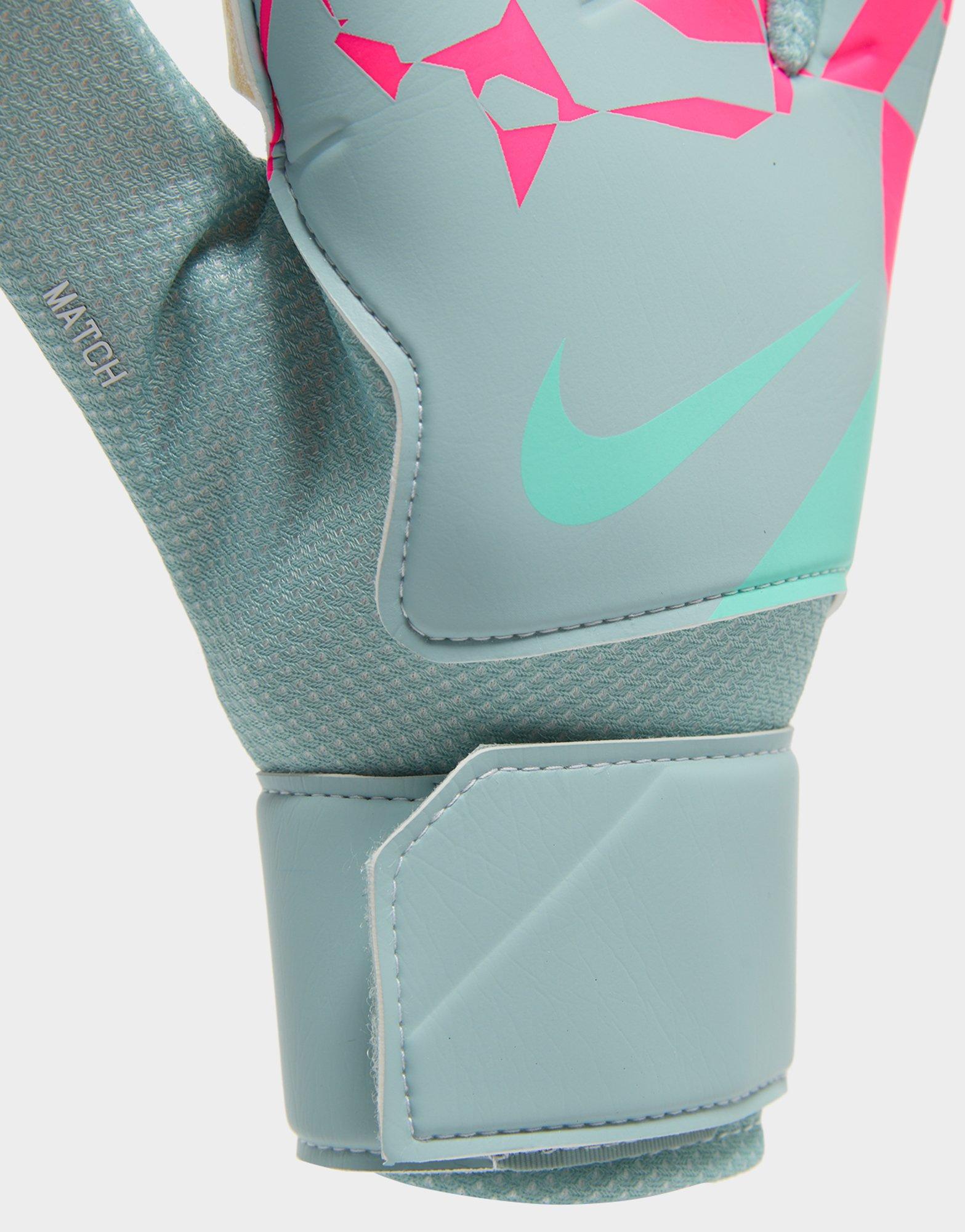 Nike Match Goalkeeper Gloves