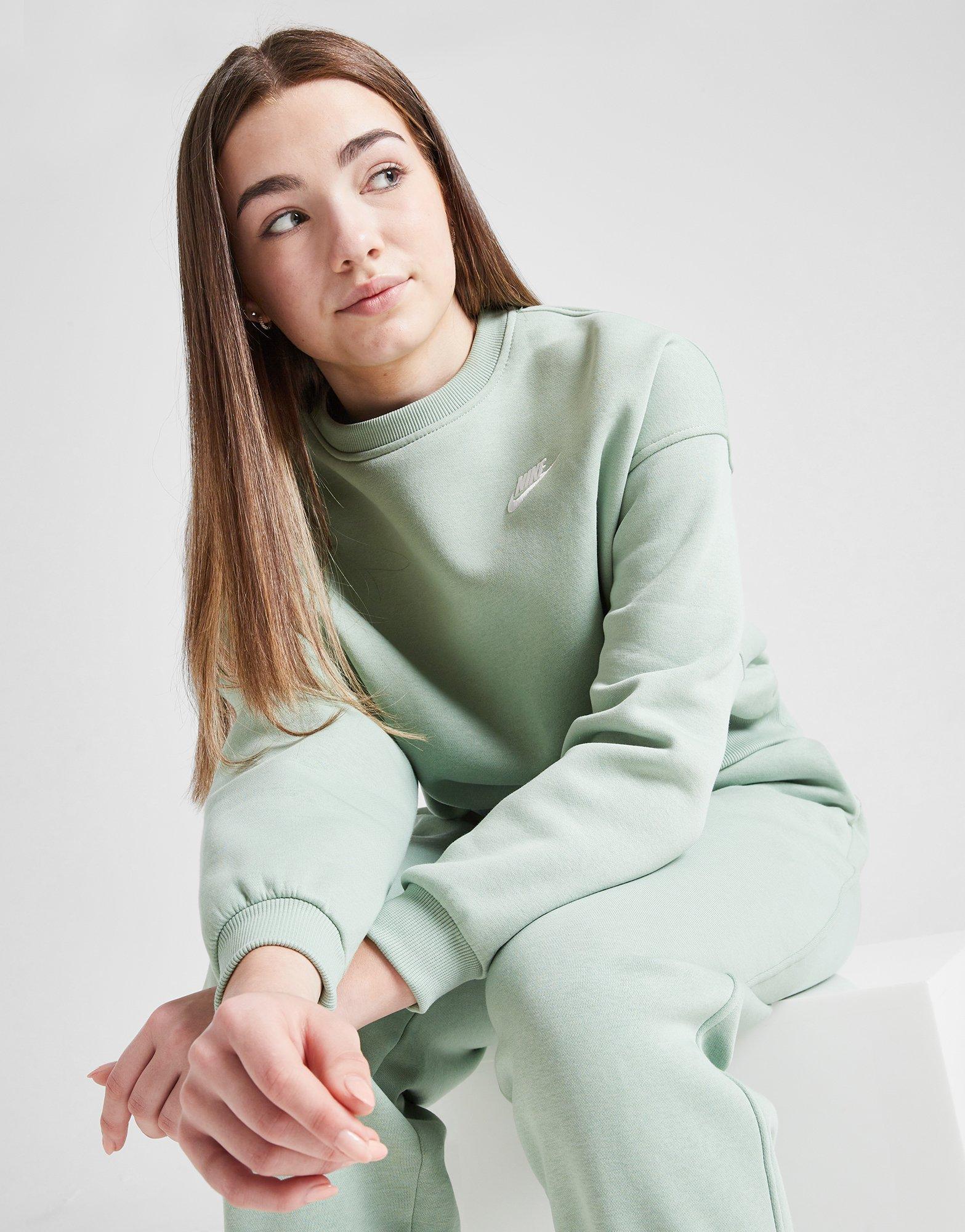 Nike Girls' Club Fleece Boxy Crew Sweatshirt Junior