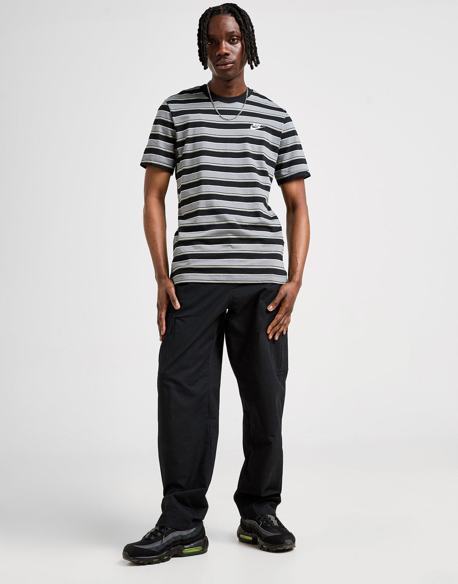 Nike Stripe T-Shirt