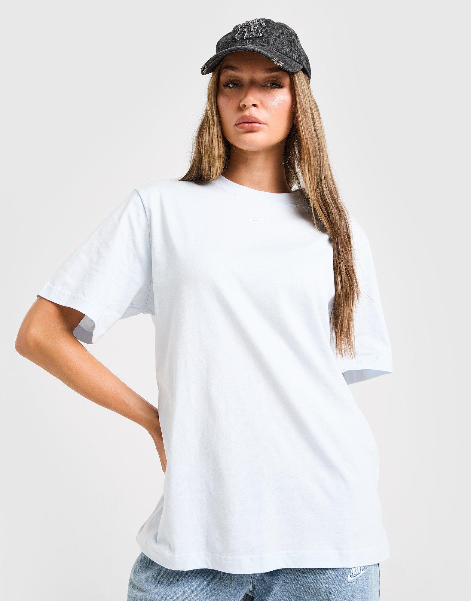 Nike Plus Size Sportswear Essential Boyfriend Maglia