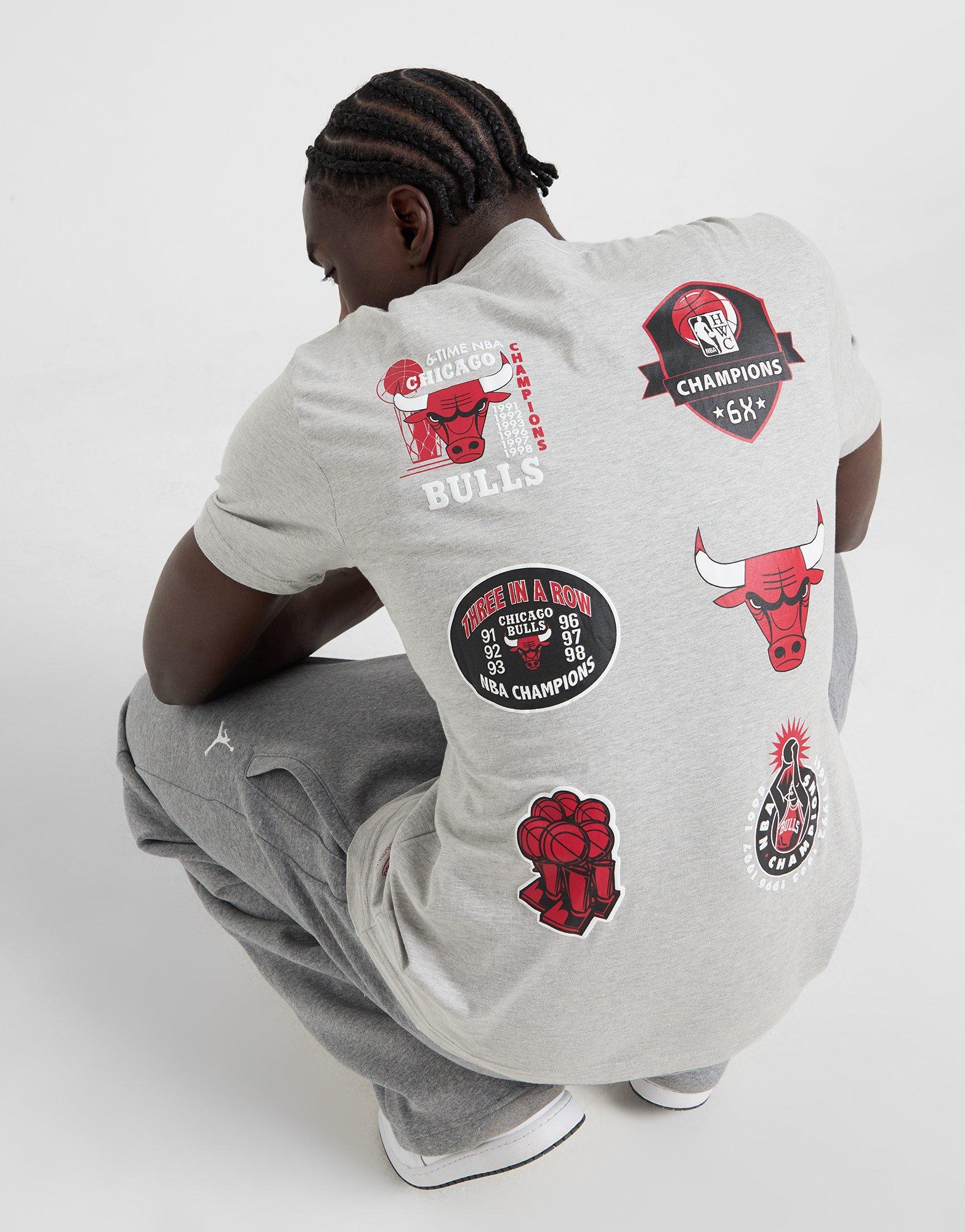 Grey Mitchell & Ness NBA Chicago Bulls T-Shirt - JD Sports
