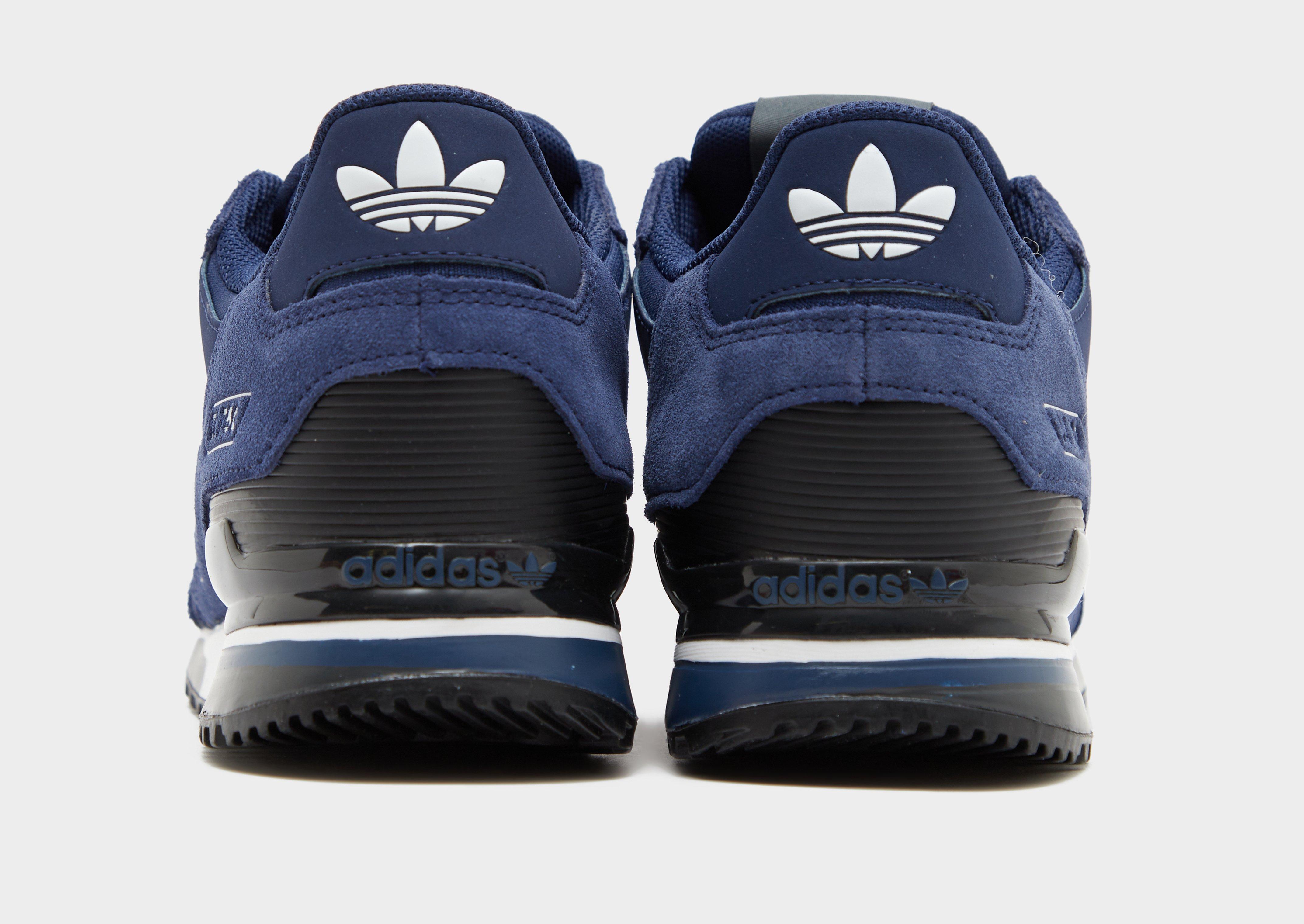 Grey adidas Originals ZX 750 - JD Sports Global