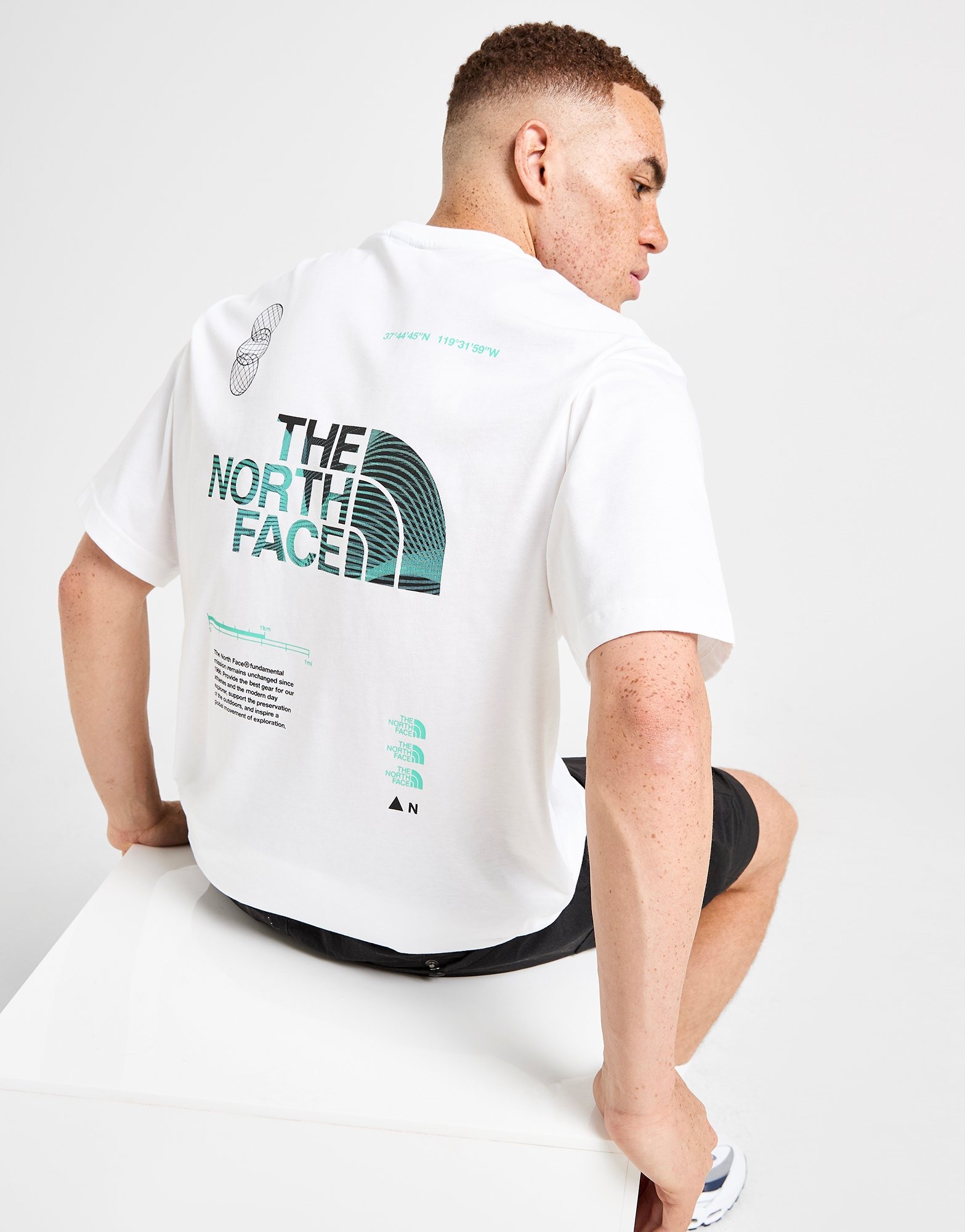 White The North Face Graphic Oversized T-Shirt | JD Sports UK