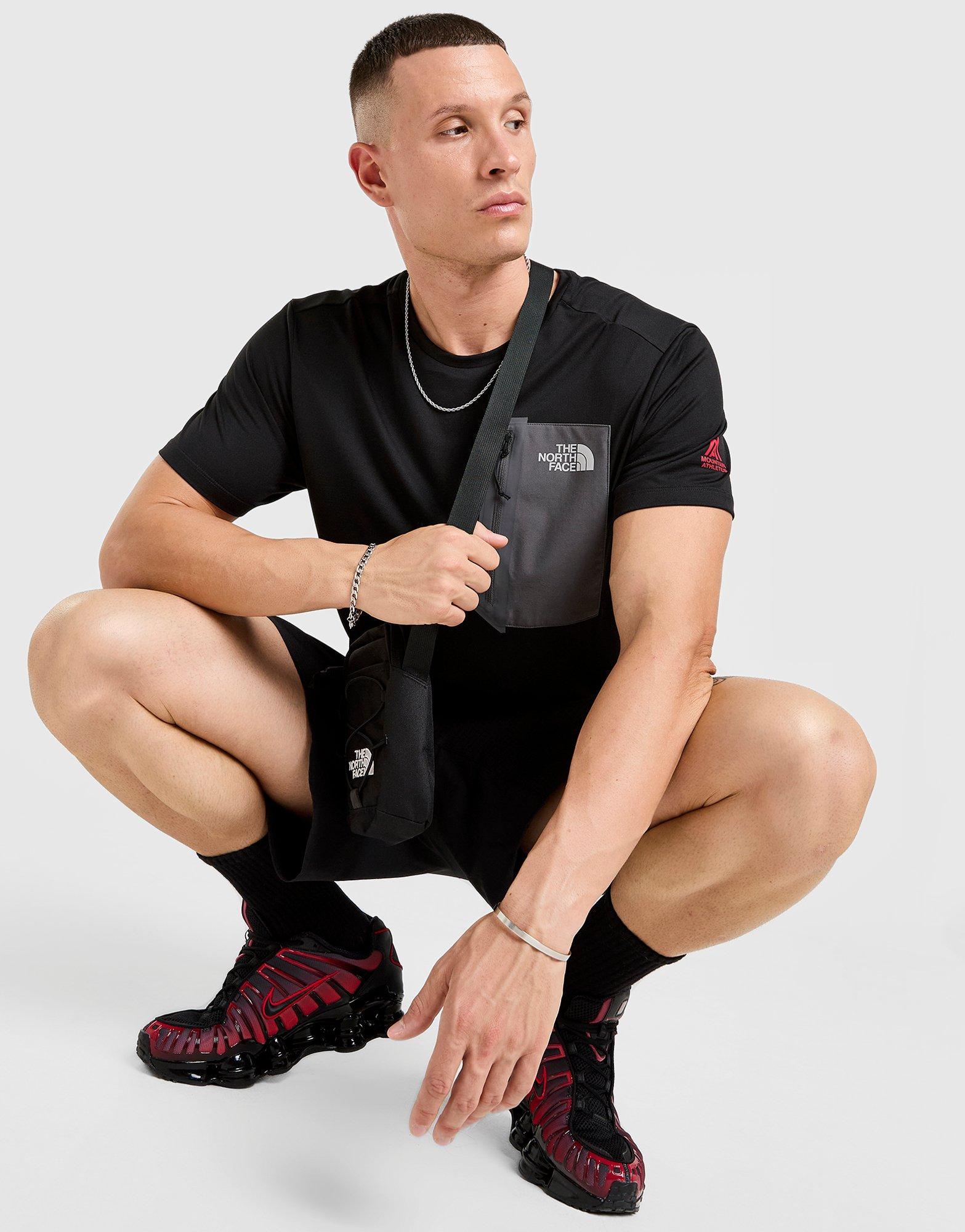 The North Face Mountain Athletics Pocket Maglia