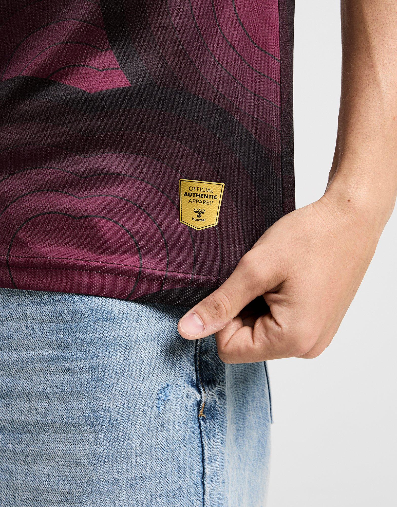 Hummel Hearts FC Pre Match Shirt