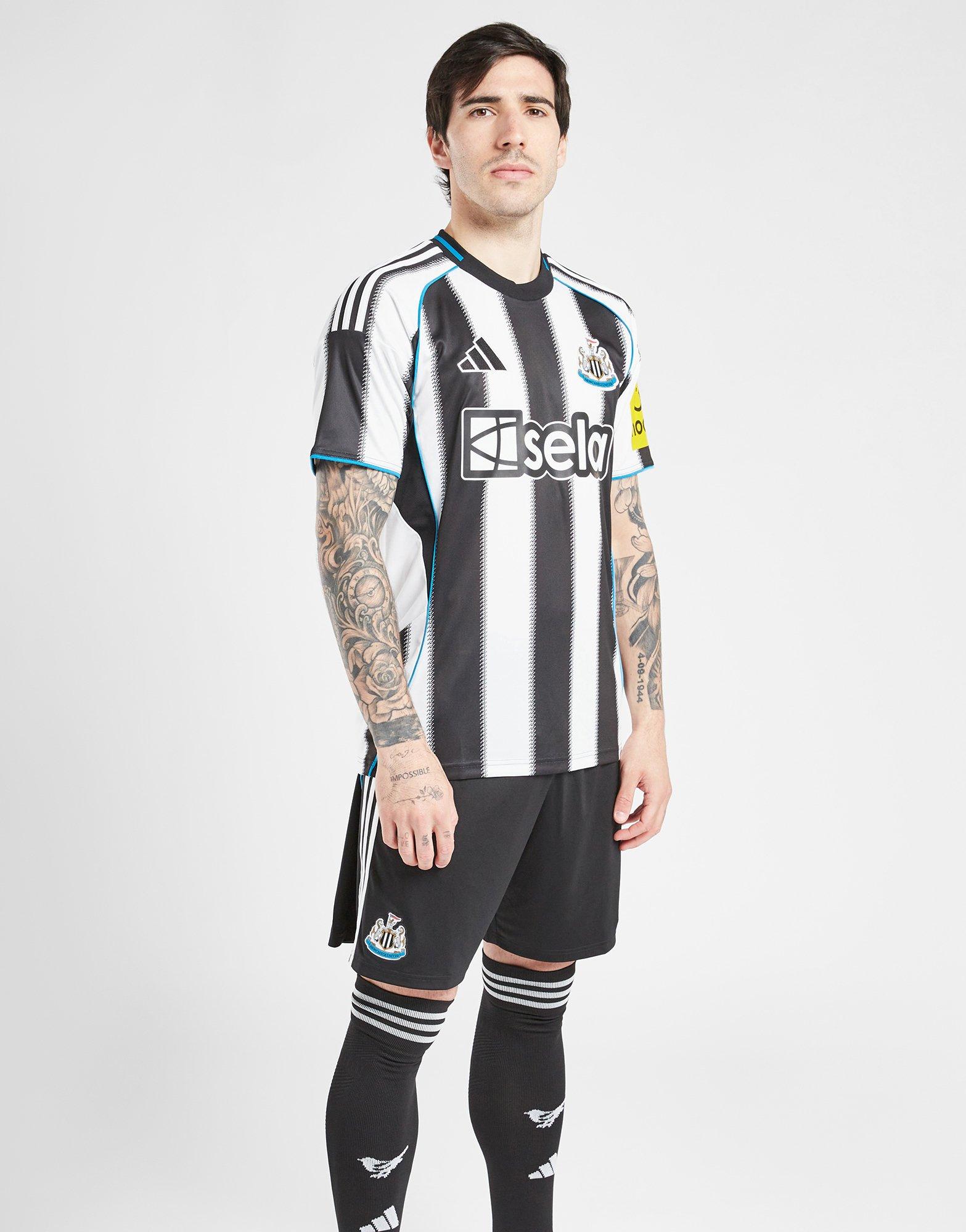 adidas Newcastle United FC 2025/26 Home Shorts