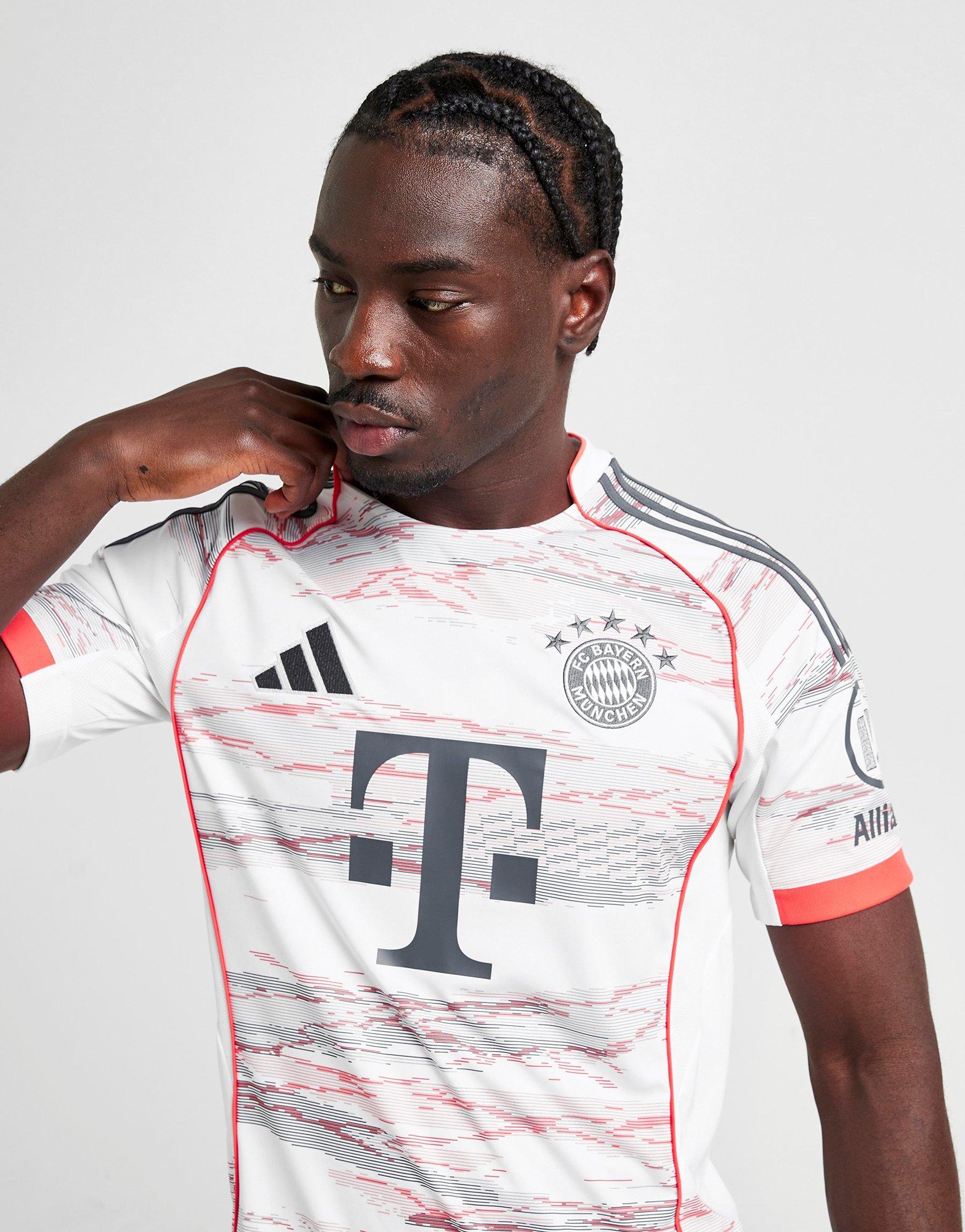 adidas FC Bayern Munich 2025/26 Away Shirt