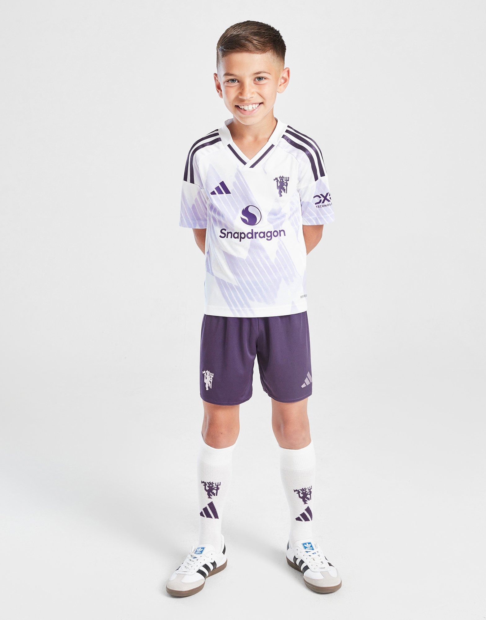 White adidas Manchester United 2025/26 Away Kit Children