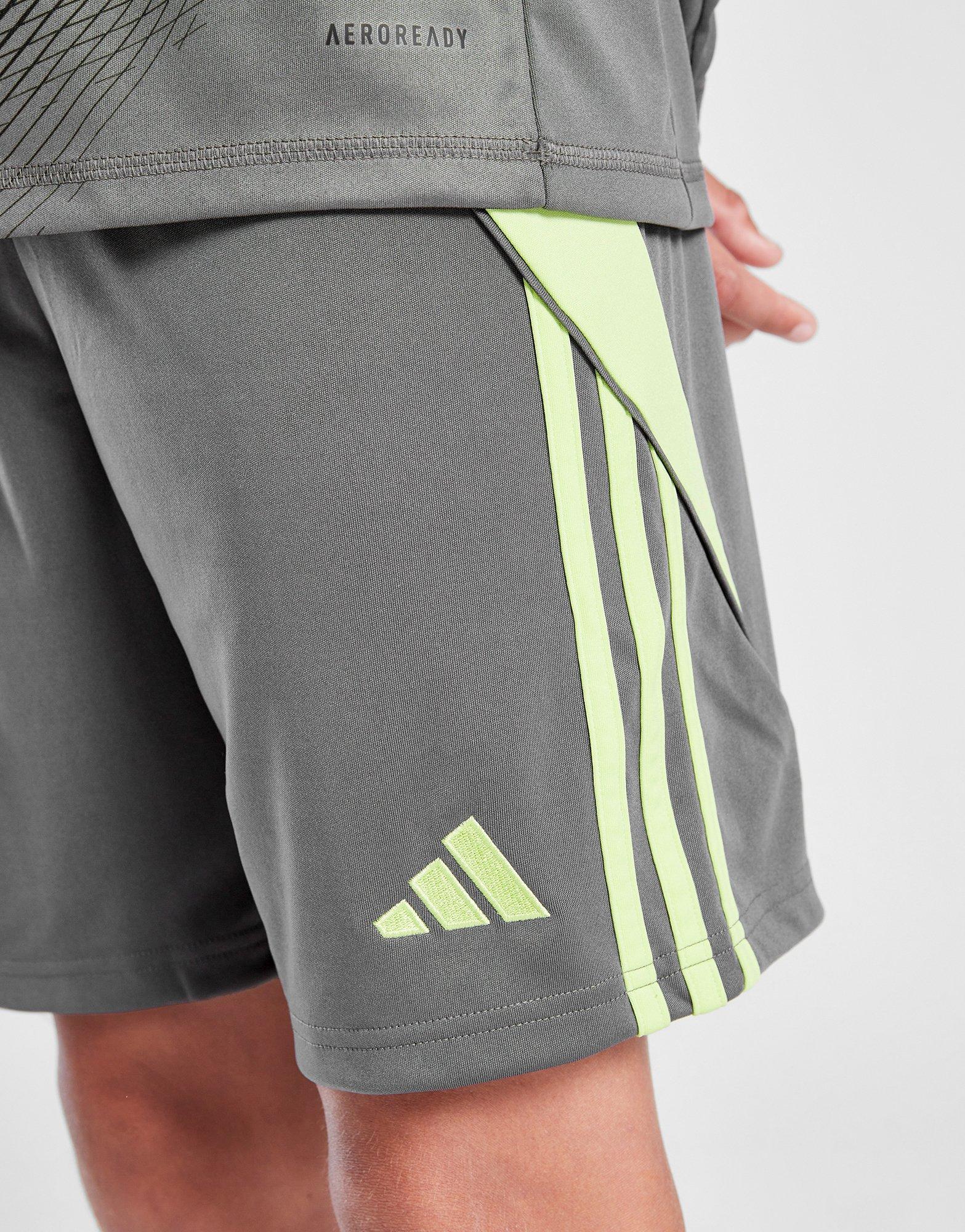 adidas Manchester United 25/26 Goalkeeper Shorts Junior