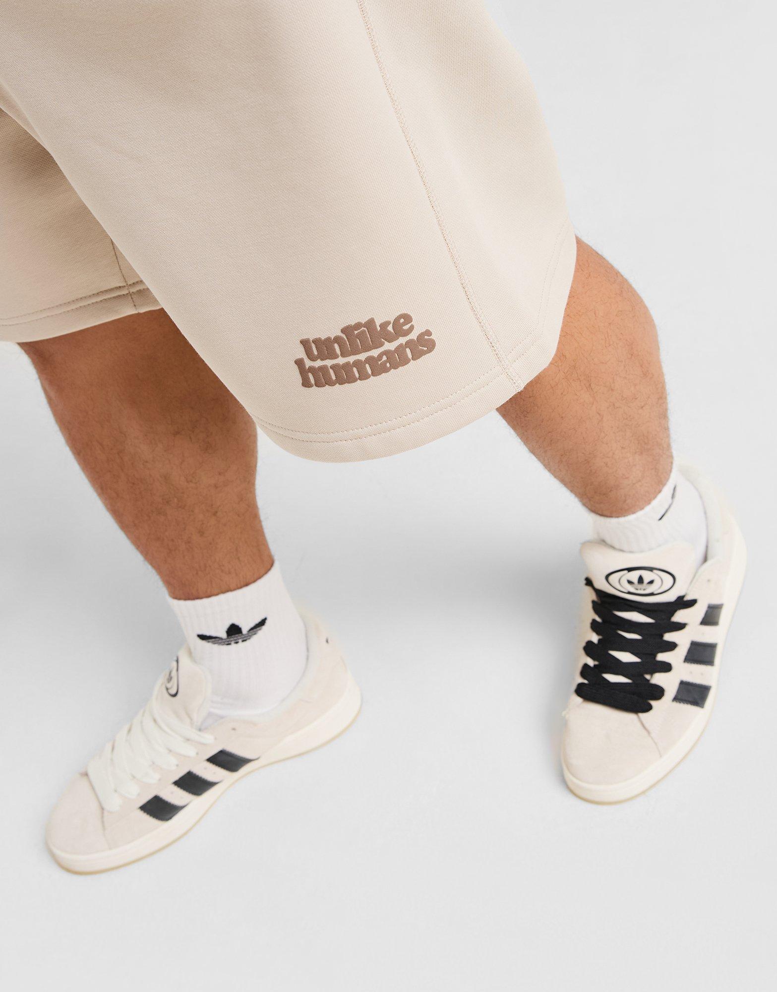 Unlike Humans Short Bubble