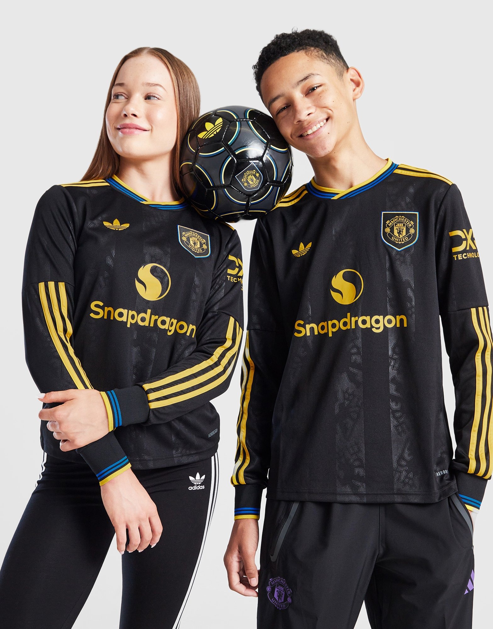 Manchester United adidas ゲームシャツ　長袖シャツ Manchester United Home Shirt 2025/26 Kids Long Sleeves