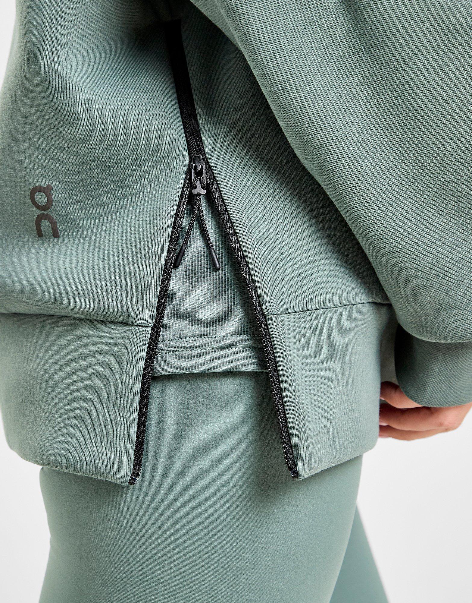 On Running Tech Overhead Hoodie