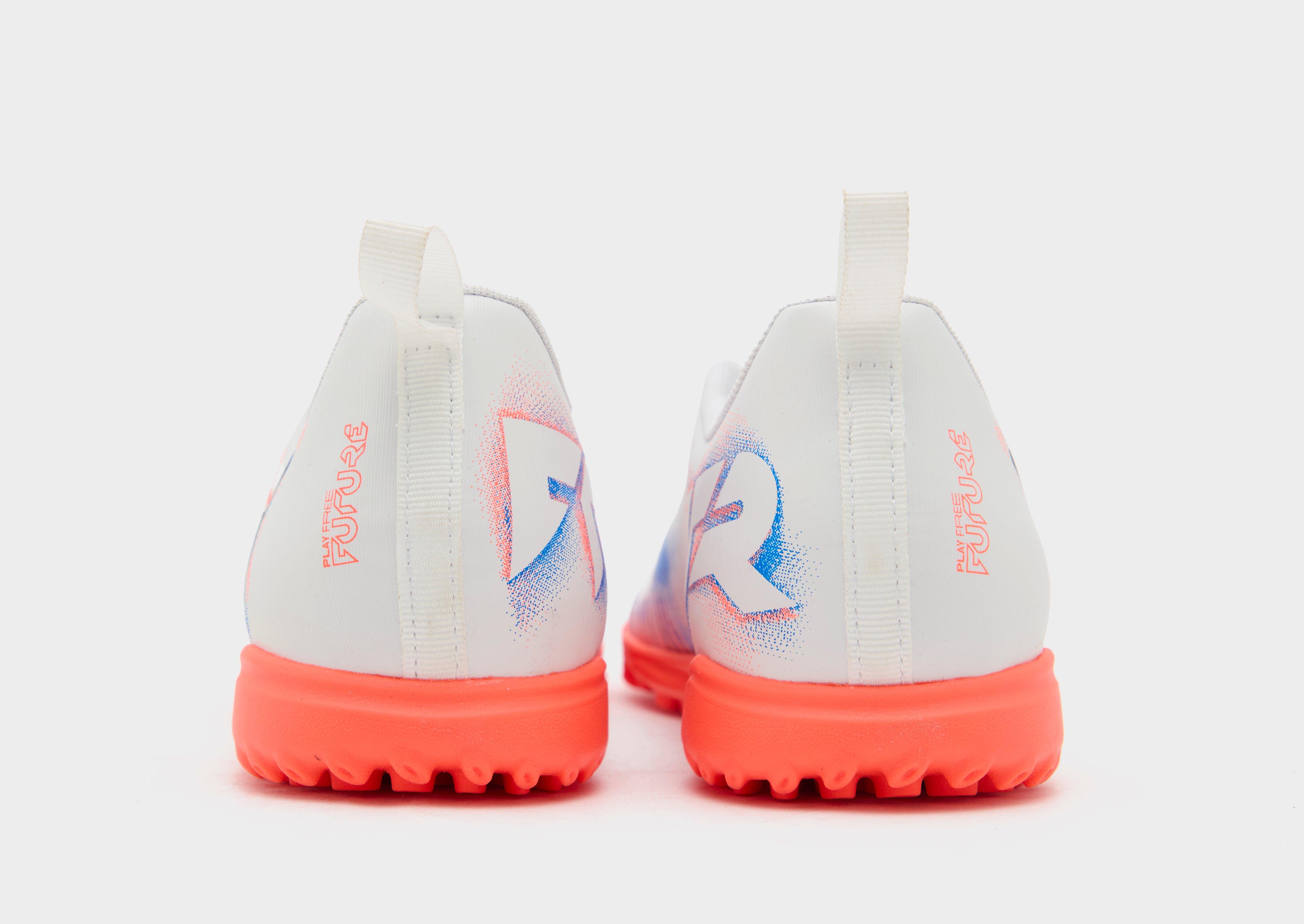 PUMA Future 8 Play Tt Junior