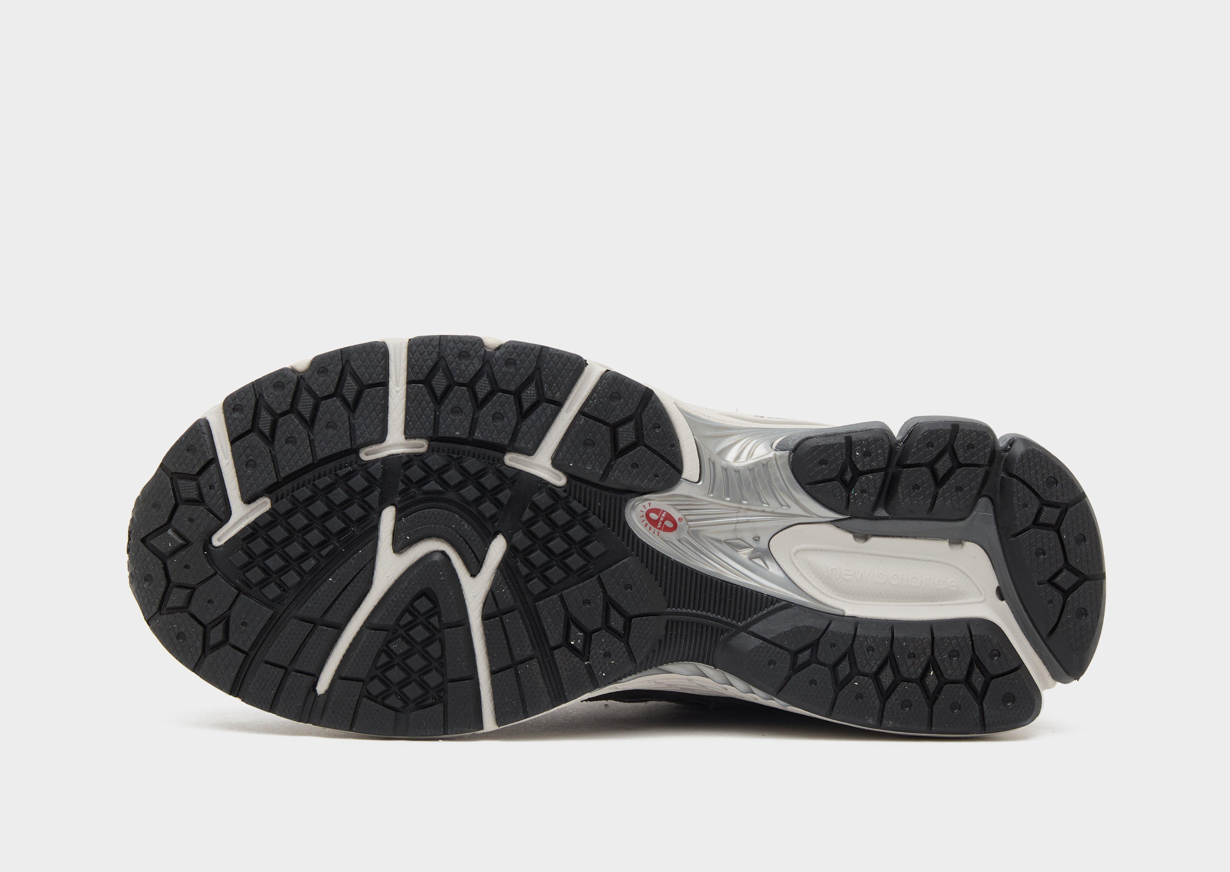 New Balance 2002R Junior's