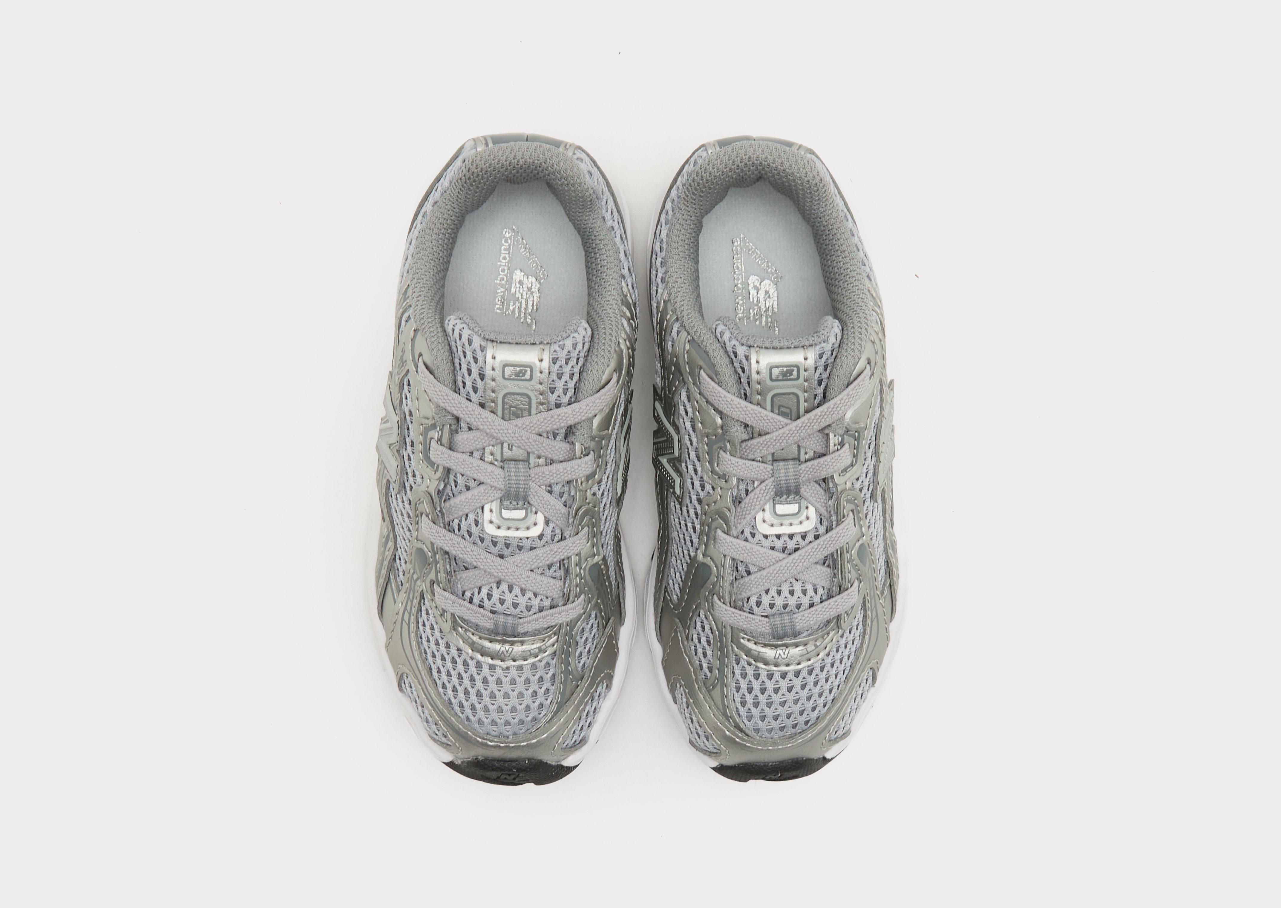 New Balance 740 para bebé