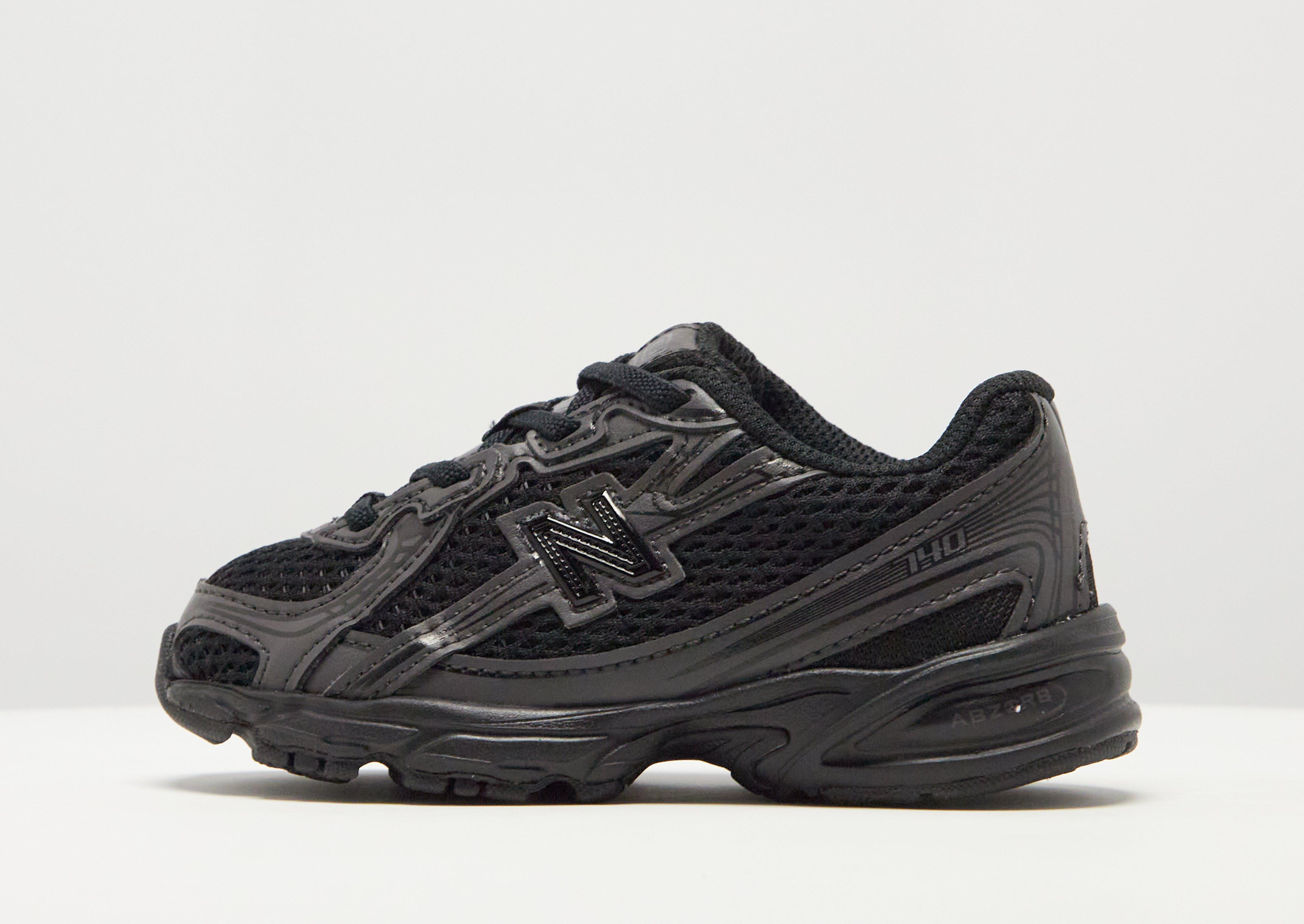 New Balance 740 para bebé