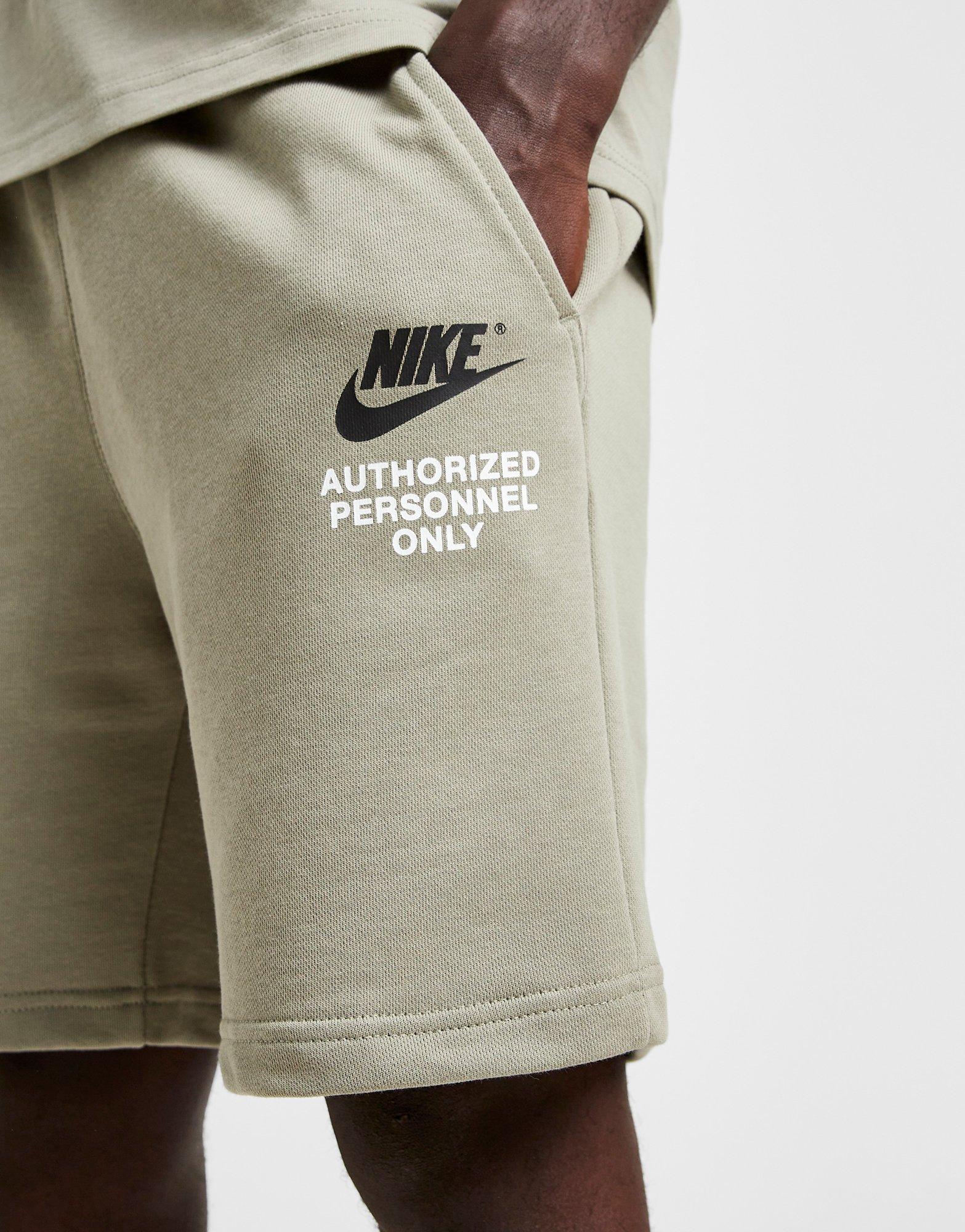 【NIKE】Authorised T-Shirt (カーキ) Green Nike Authorised T-Shirt - JD Sports Global