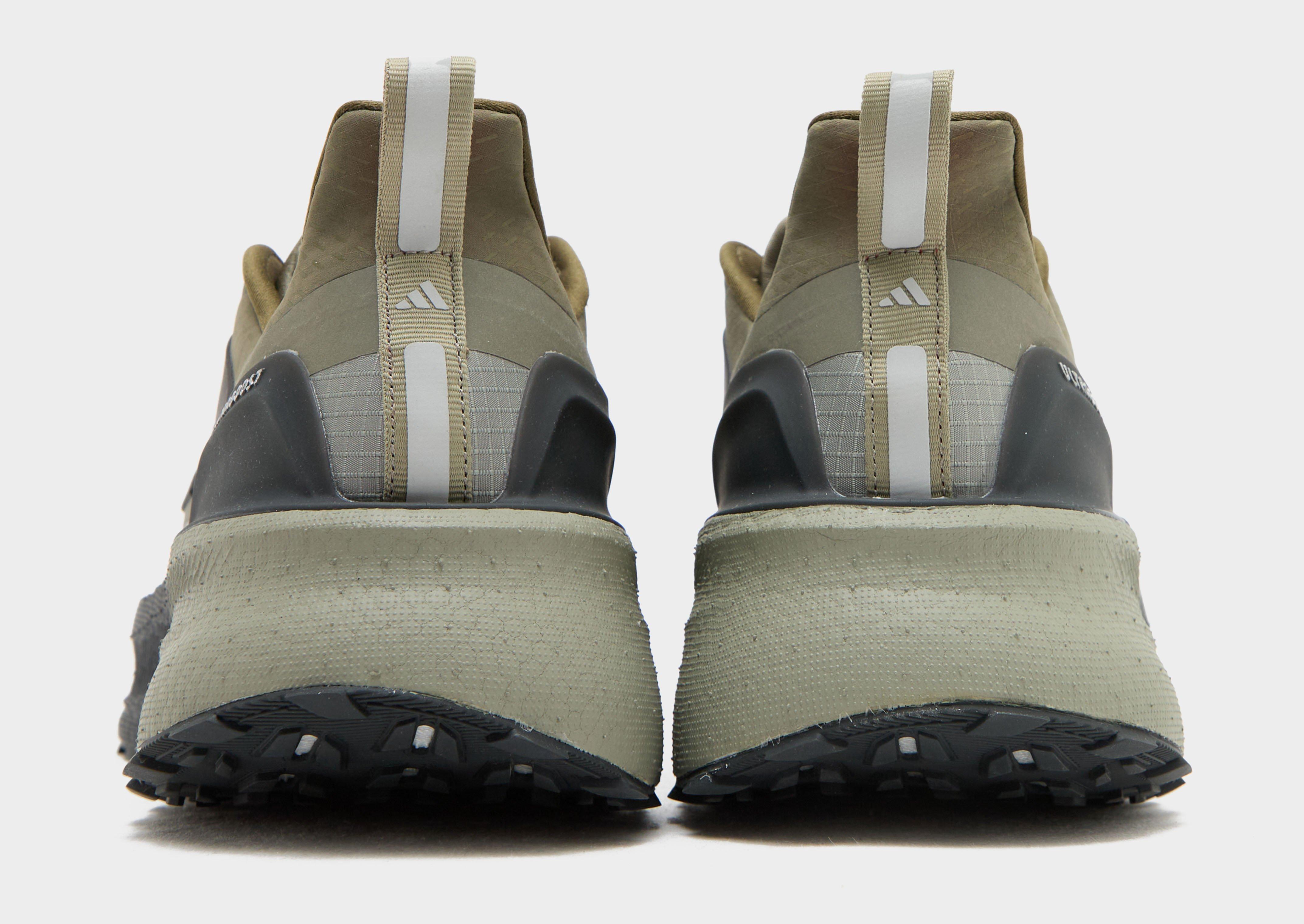 adidas Ultraboost 5 TR