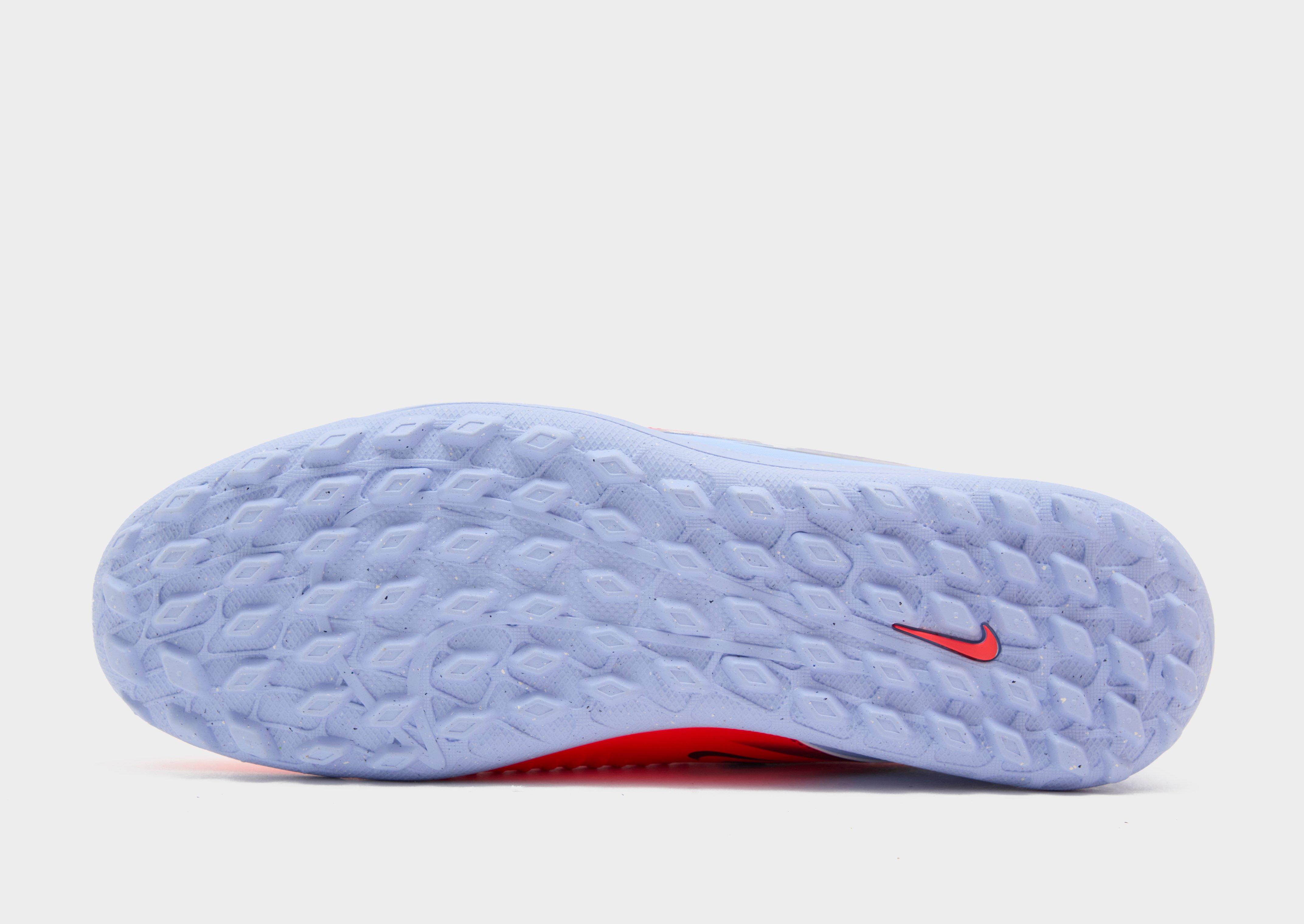 Nike Phantom 6 Low Club TF