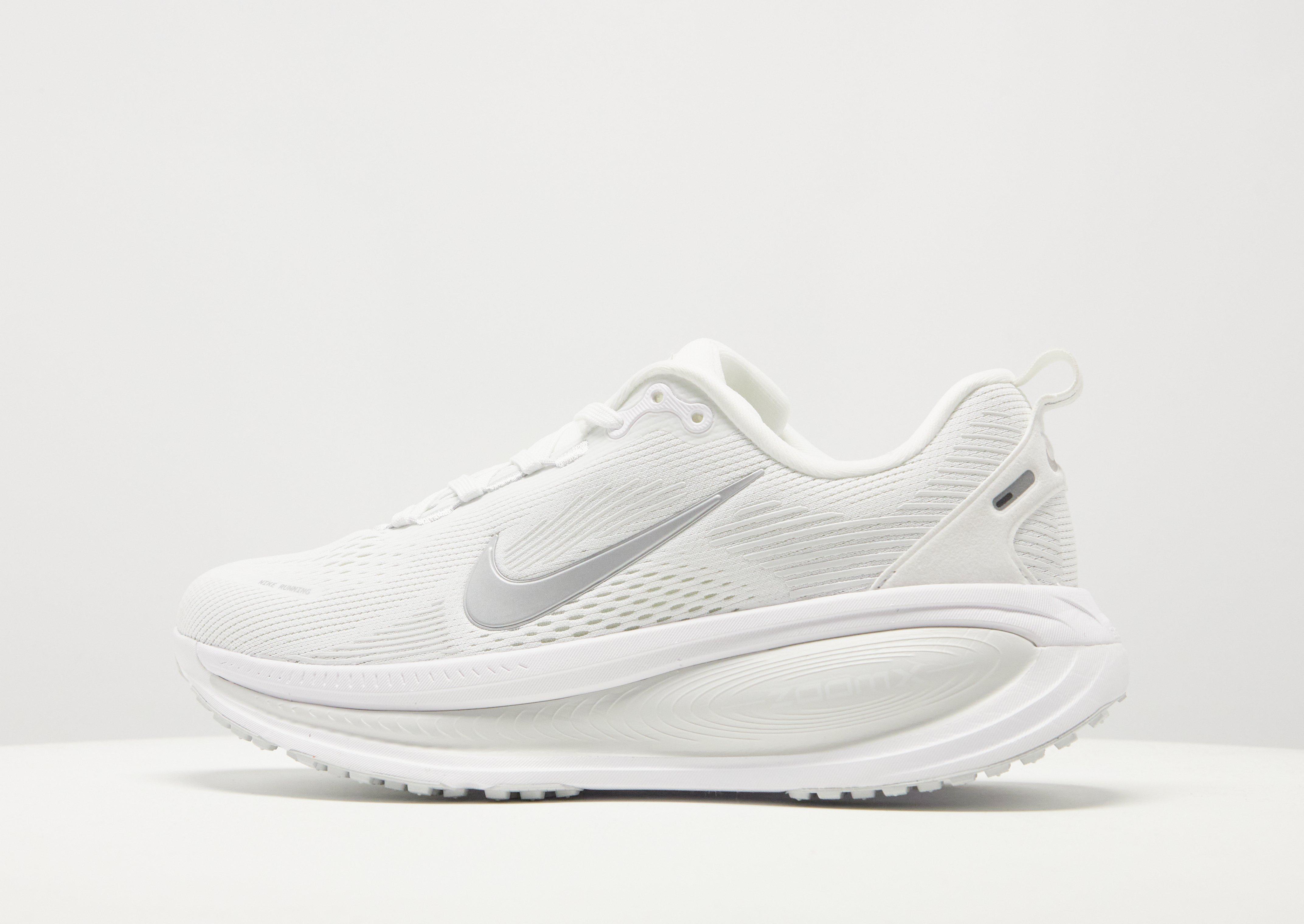 Nike Vomero 18 Women's