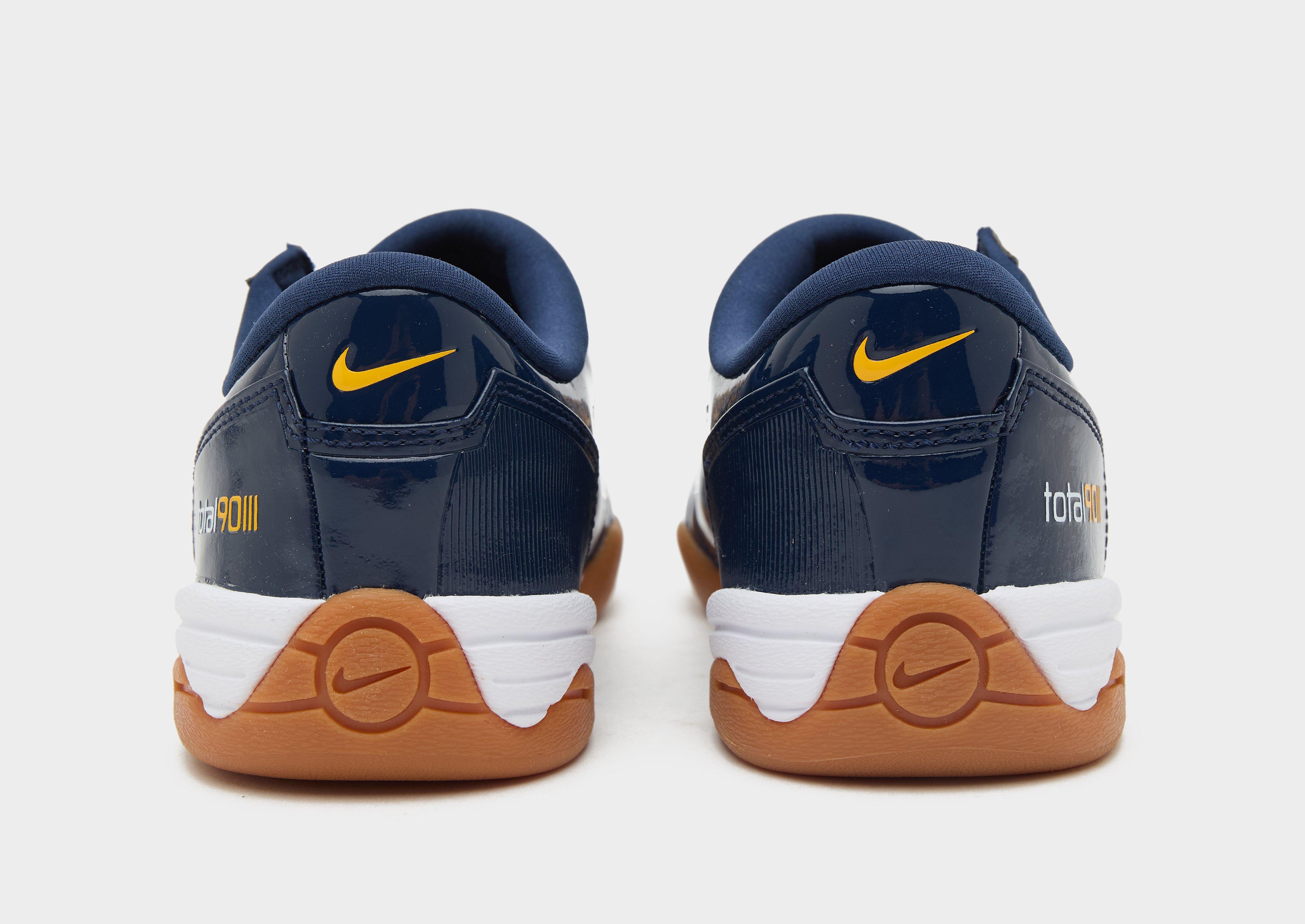 Nike Total 90 Women's