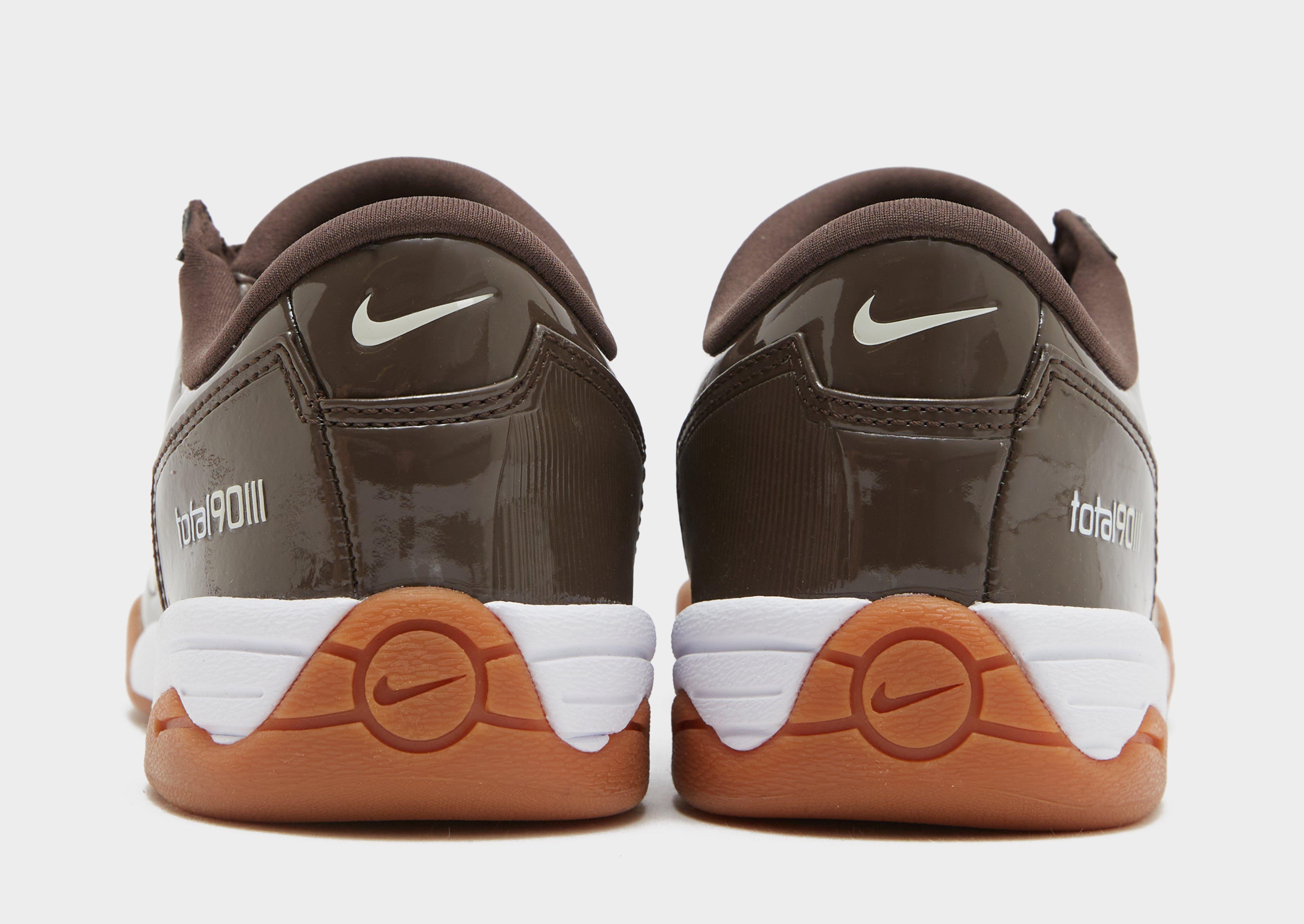 Nike Total 90 Women's