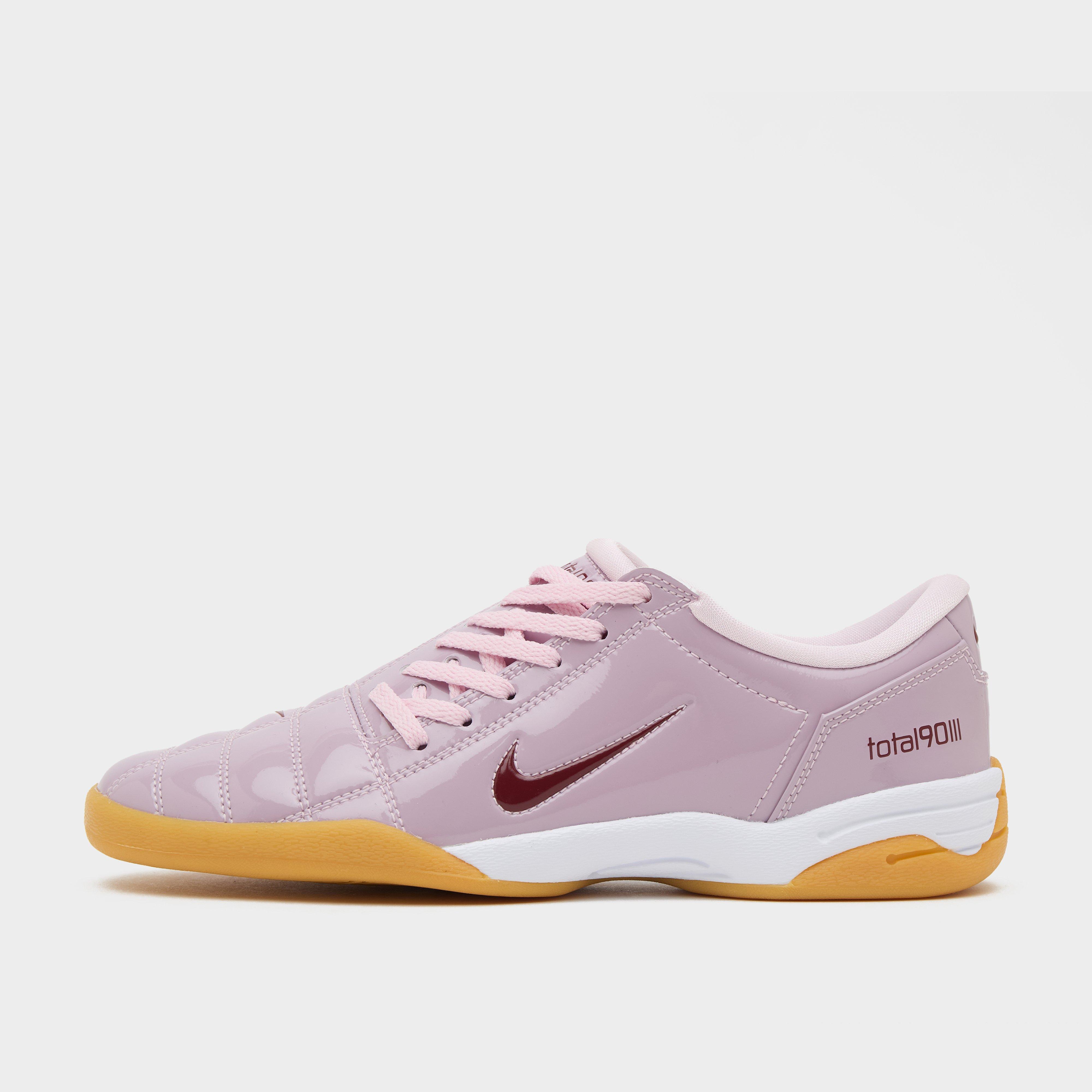 Nike Total 90 Women's