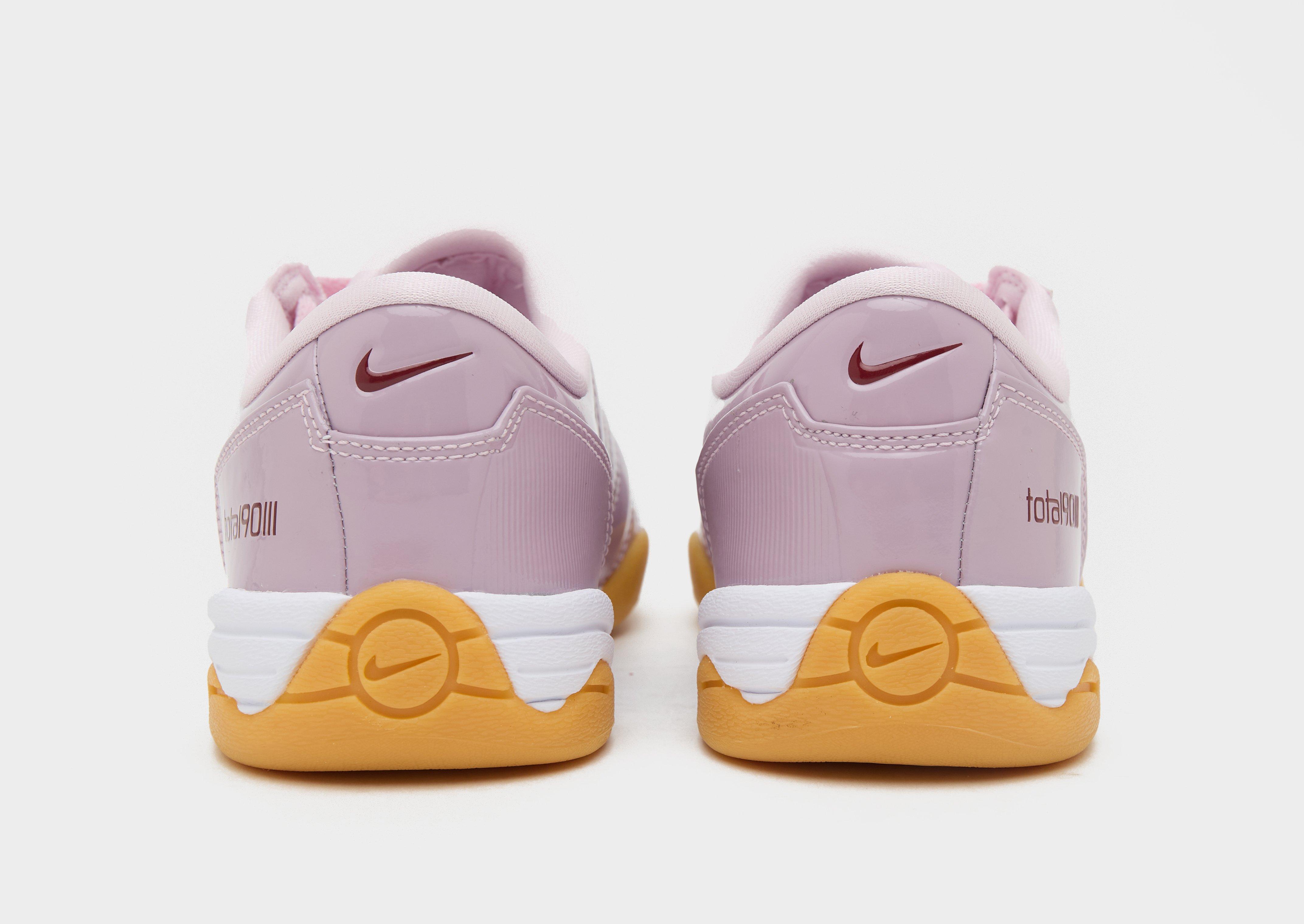 Nike Total 90 Women's