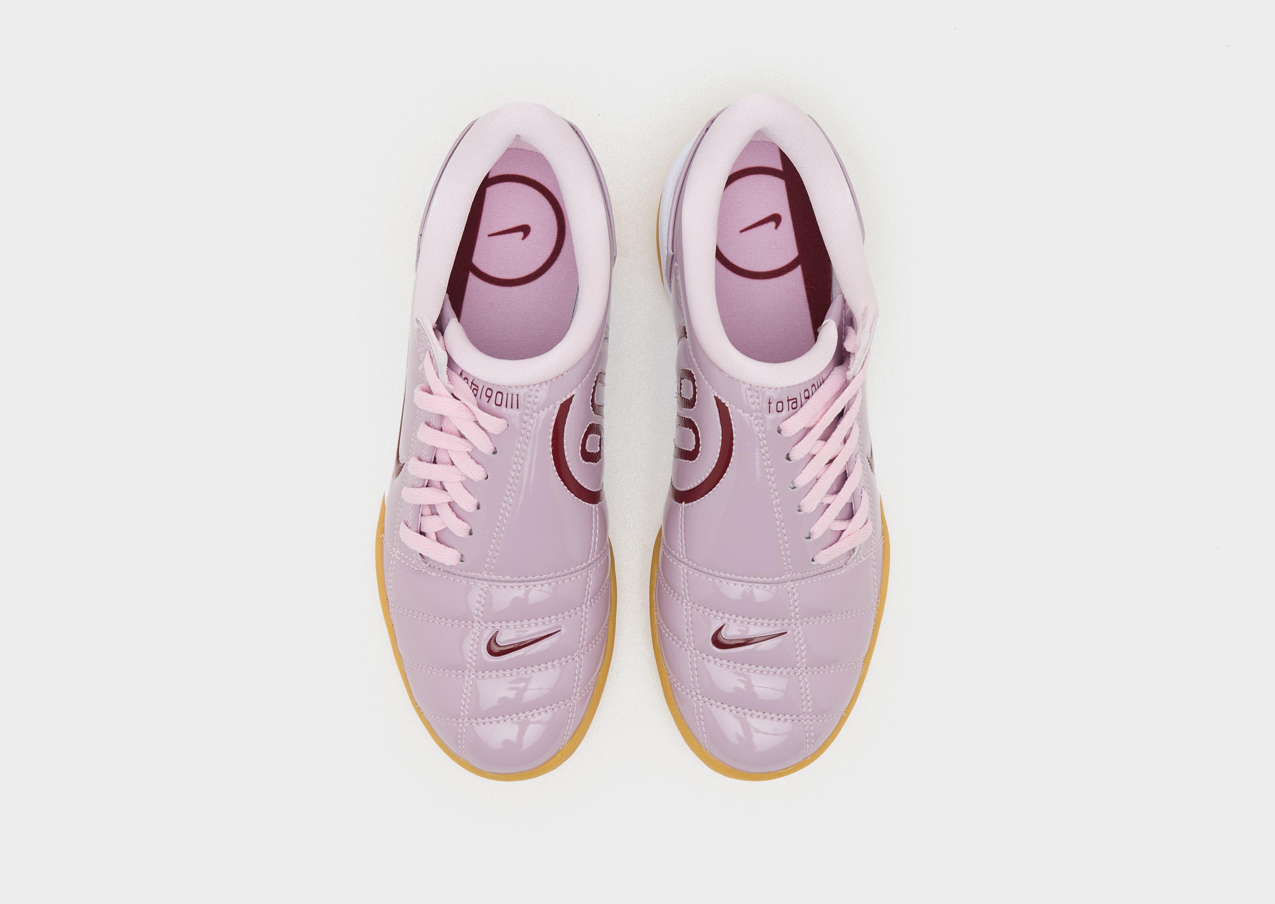 Nike Total 90 Women's