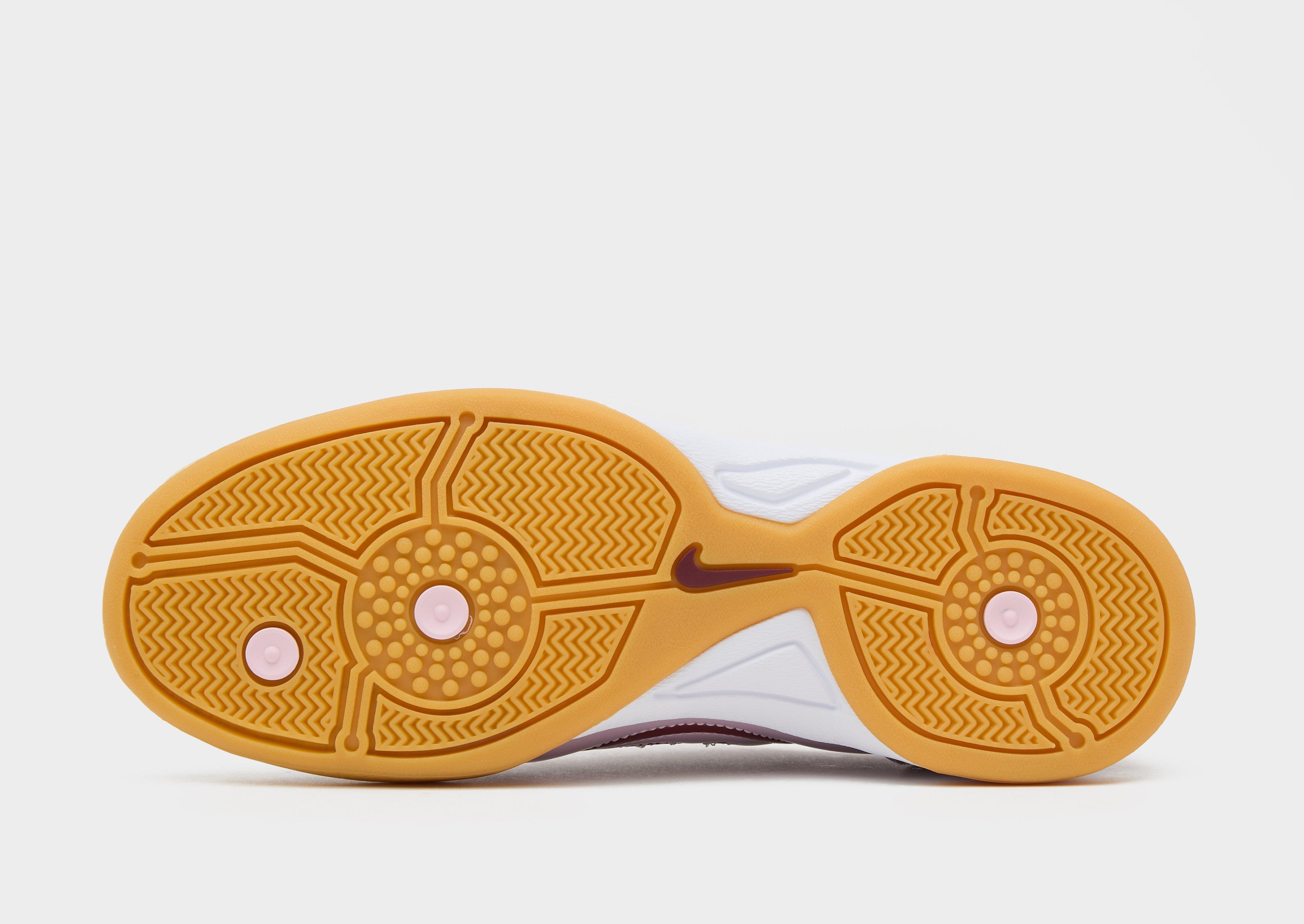 Nike Total 90 Women's