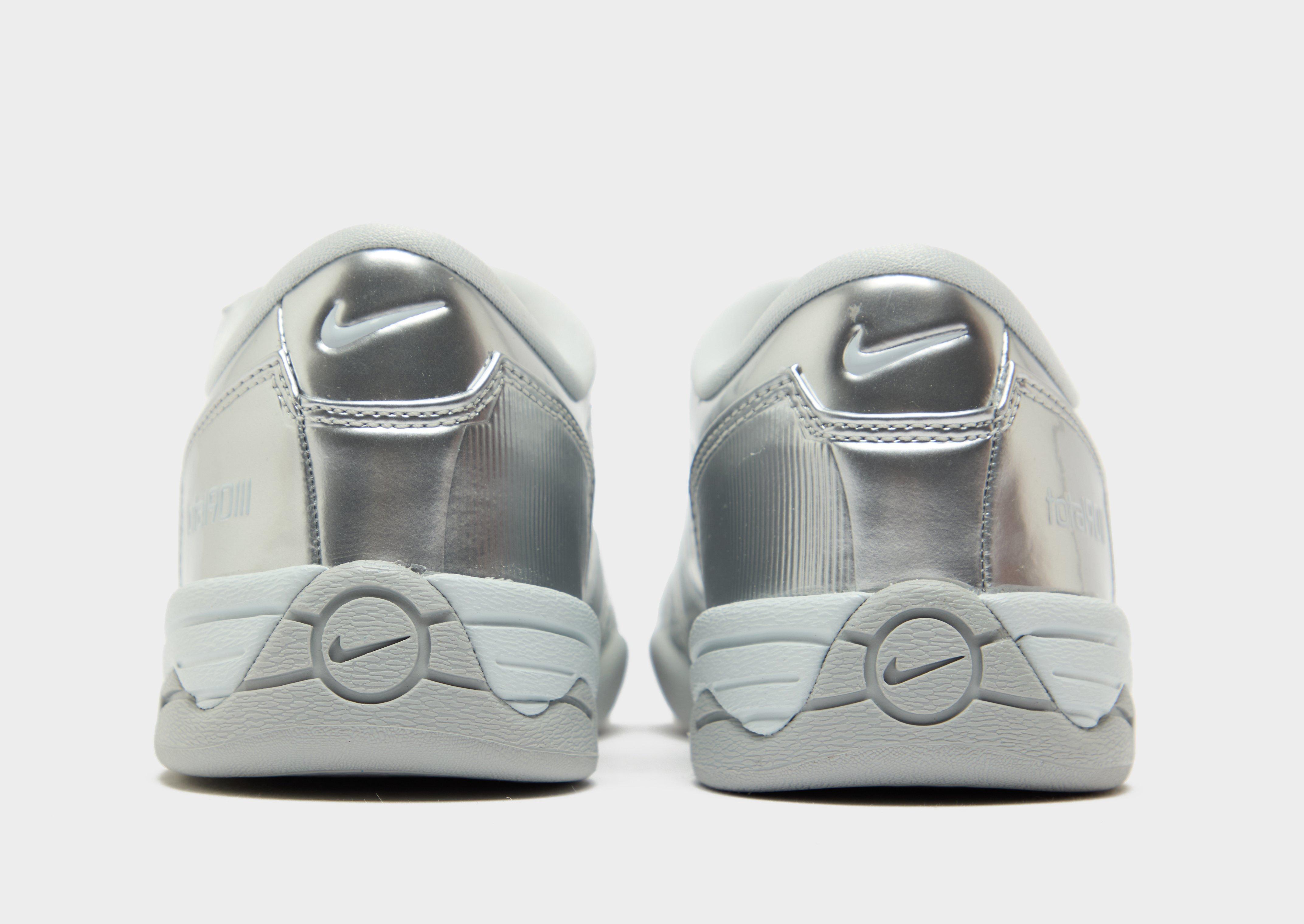 Nike Total 90 Women's