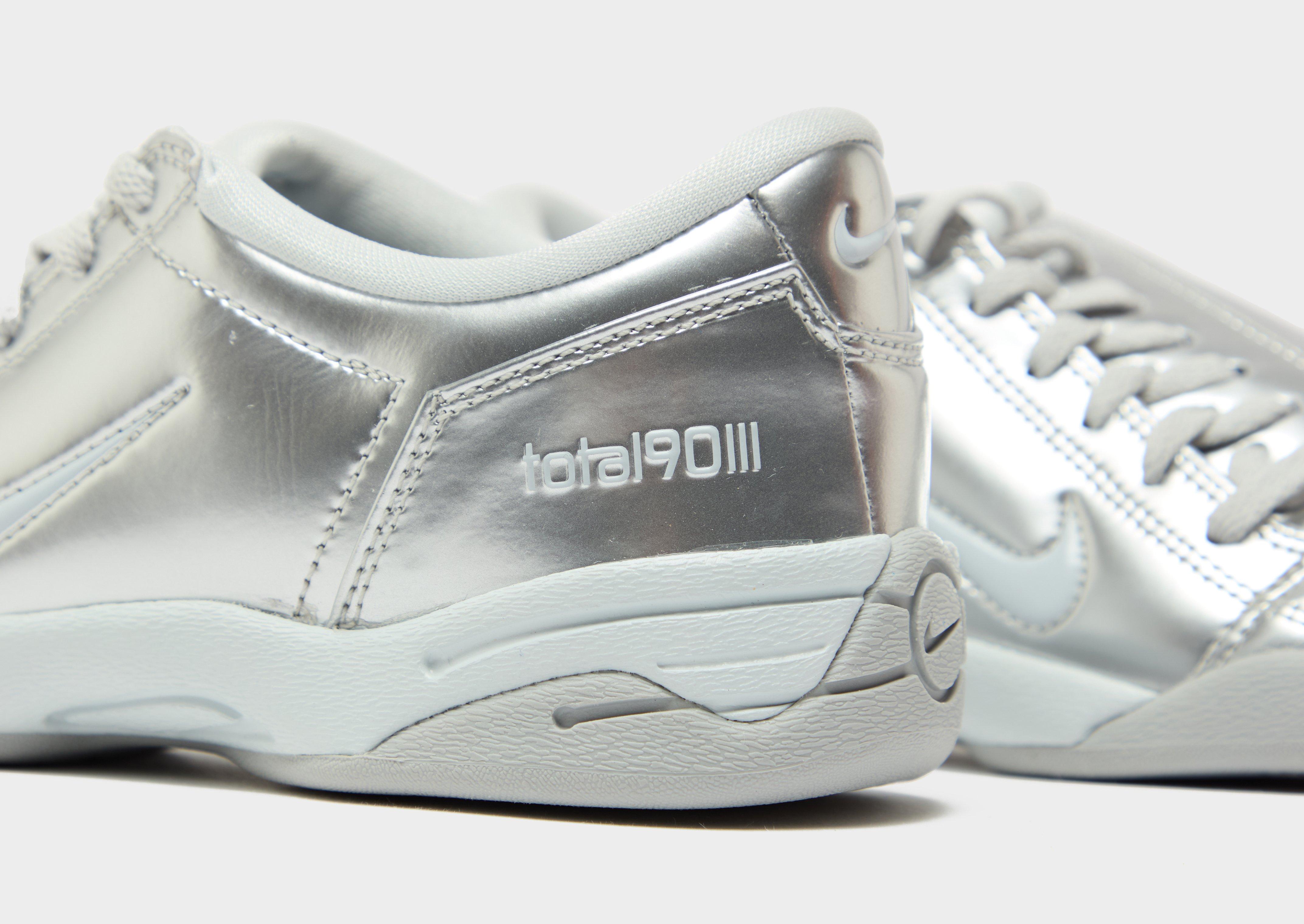 Nike Total 90 Women's