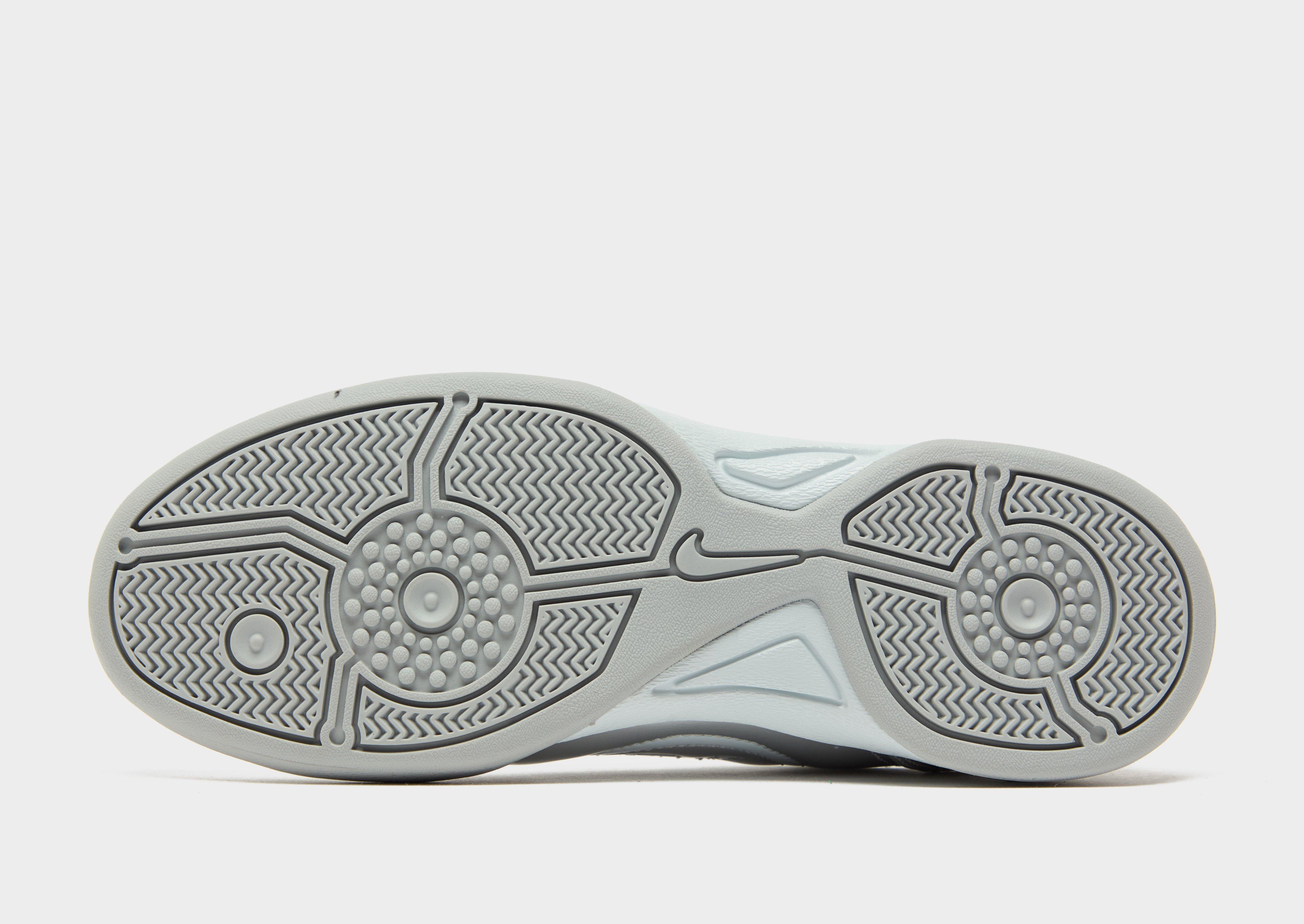 Nike Total 90 Women's