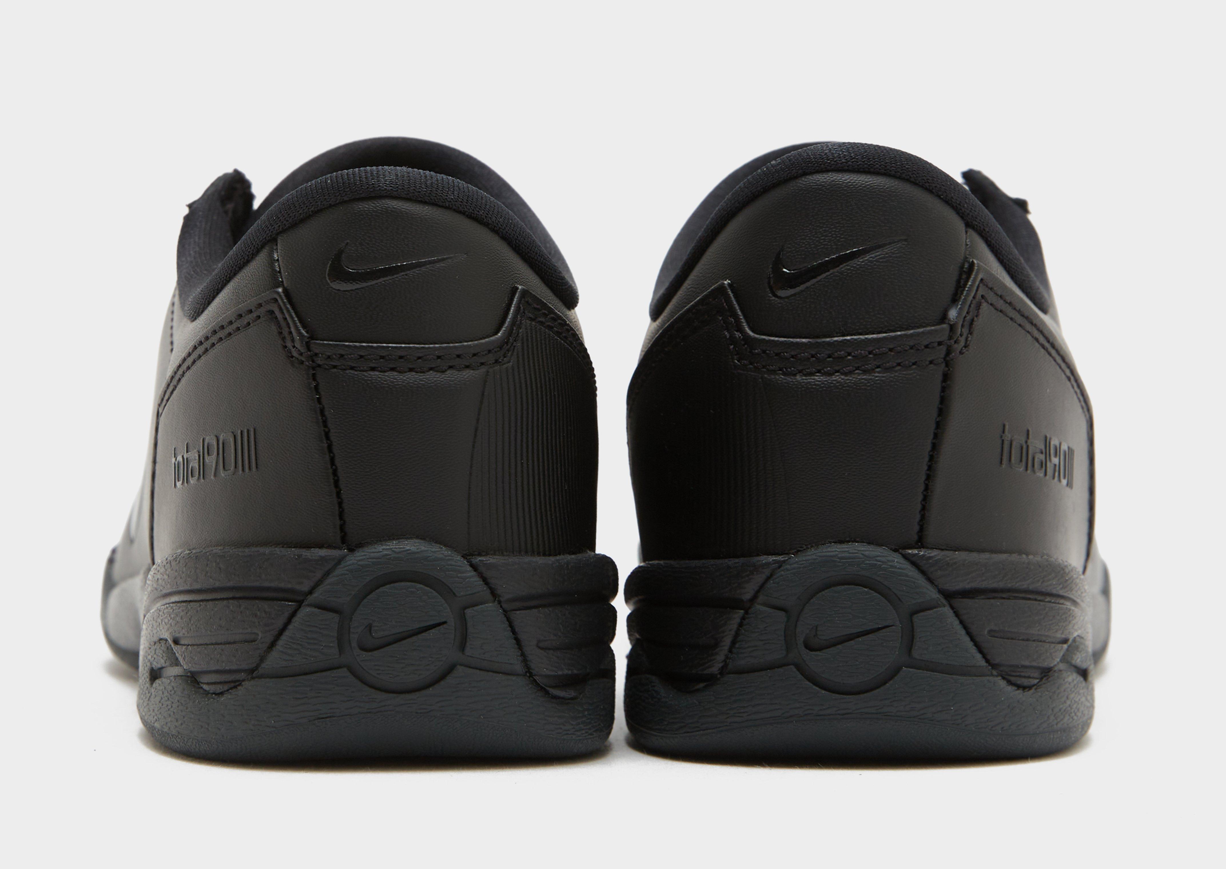 Nike Total 90 Women's