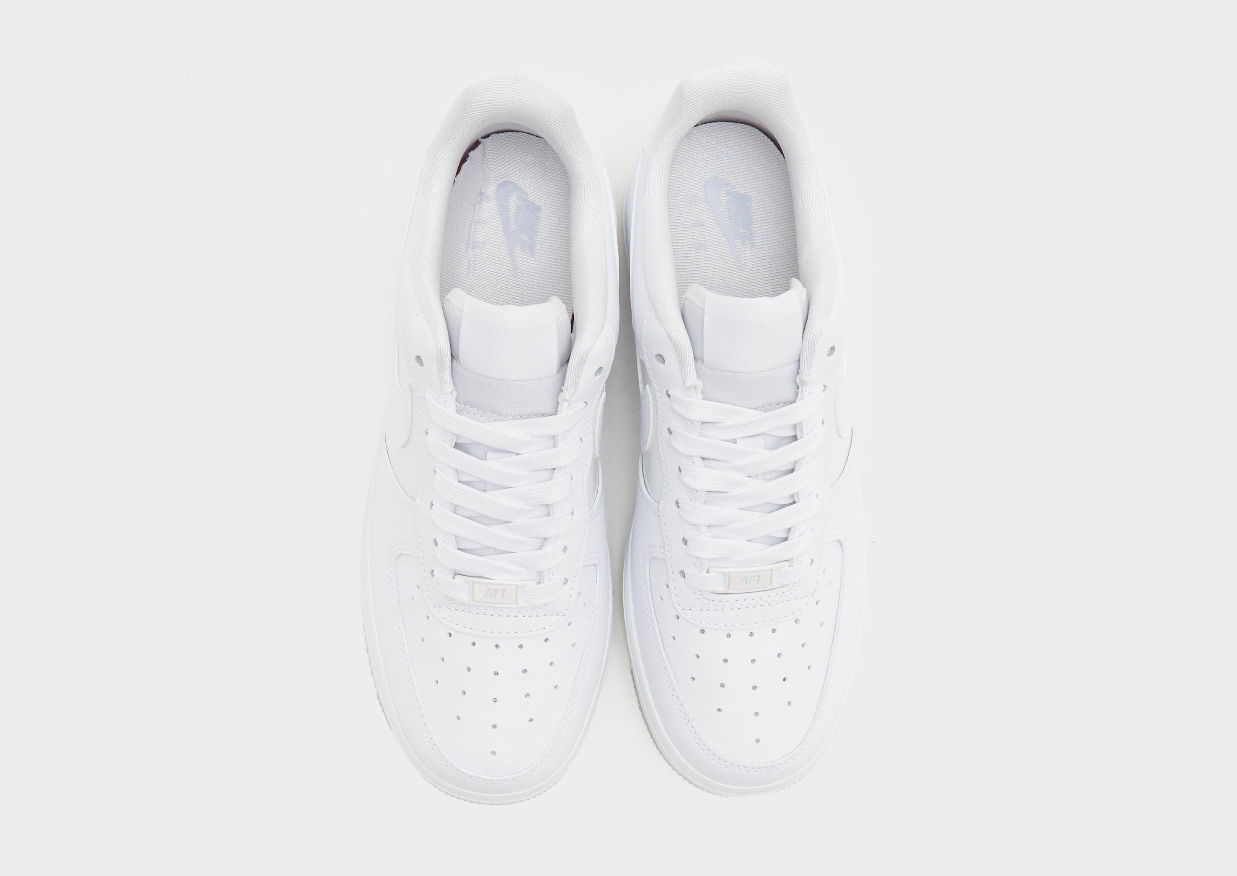 Nike Air Force 1 '07 LV8 Dames