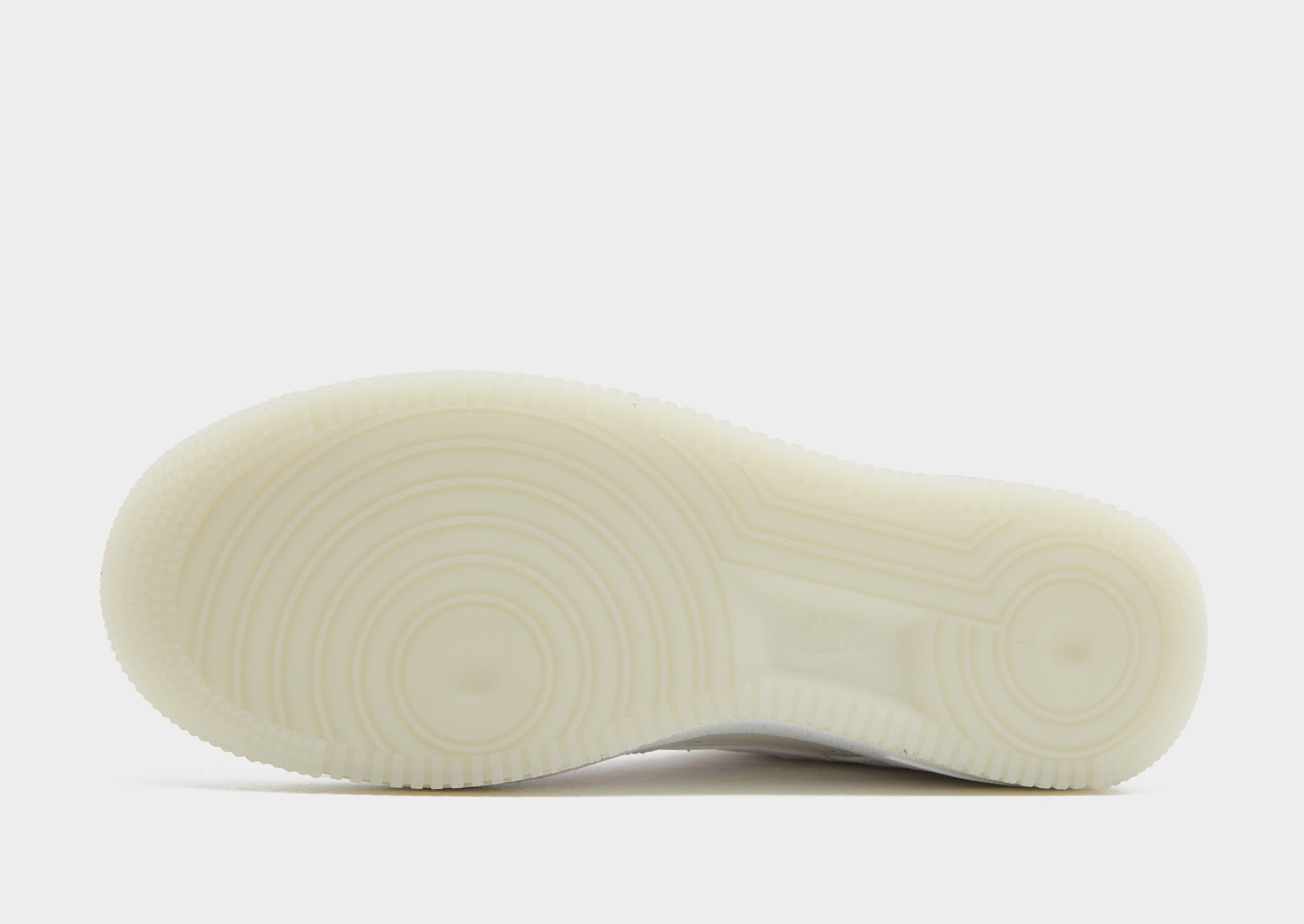 Nike Air Force 1 '07 LV8 Dames