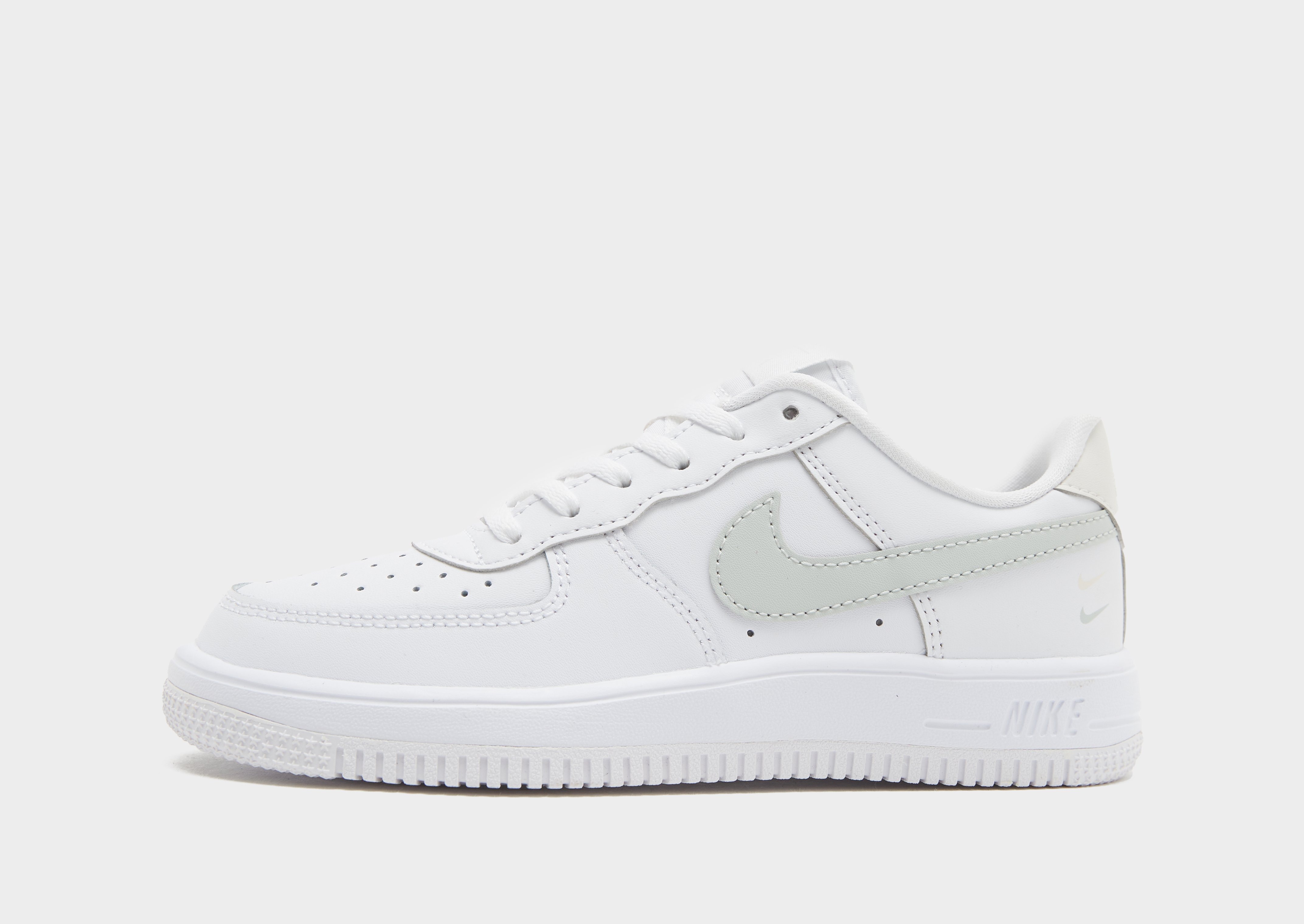 Nike Air Force 1 '07 LV8 ホワイト Amazon | [ナイキ] エア フォース 1 '07 LV8 [AIR FORCE 1 '07