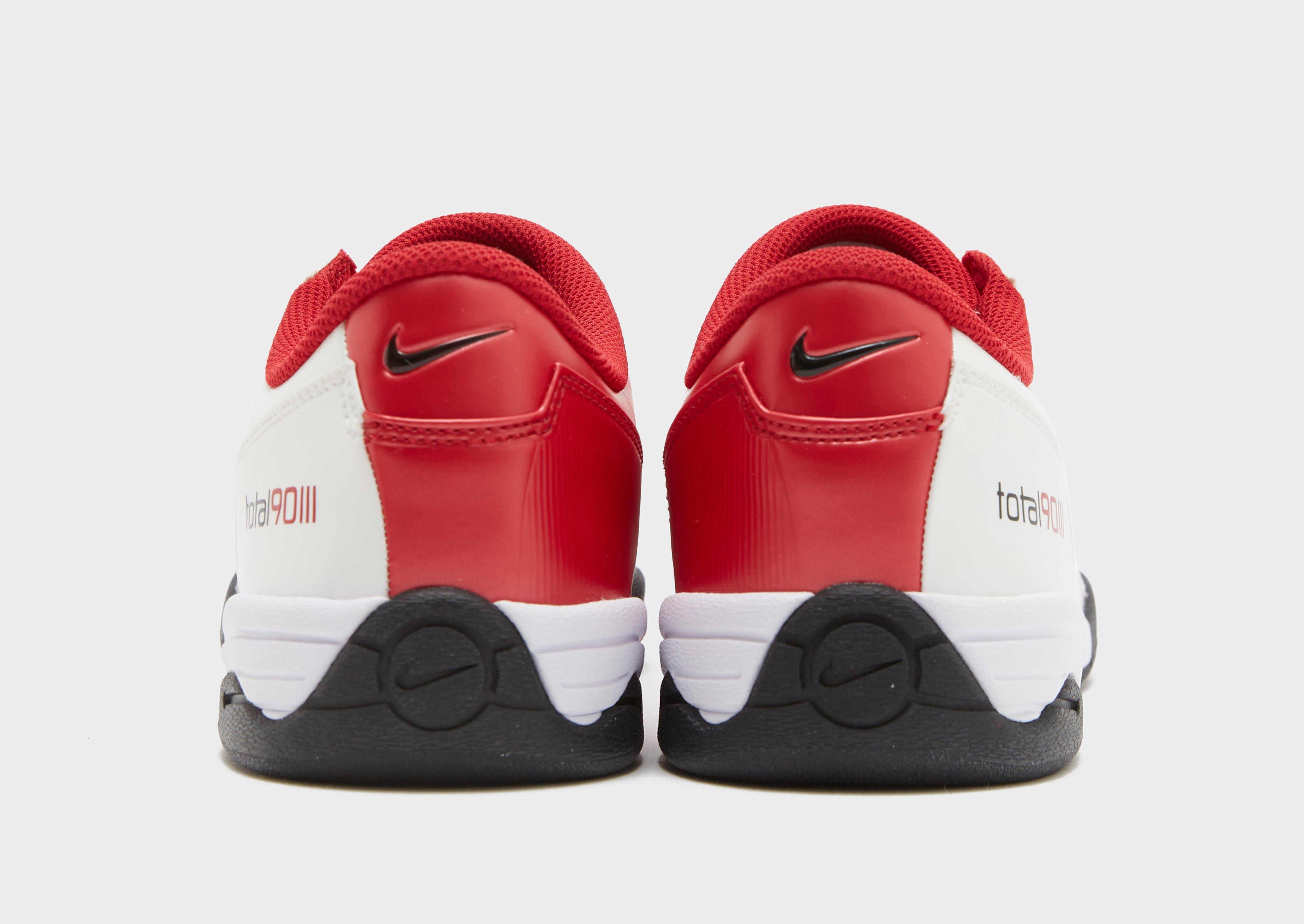 Nike Total 90