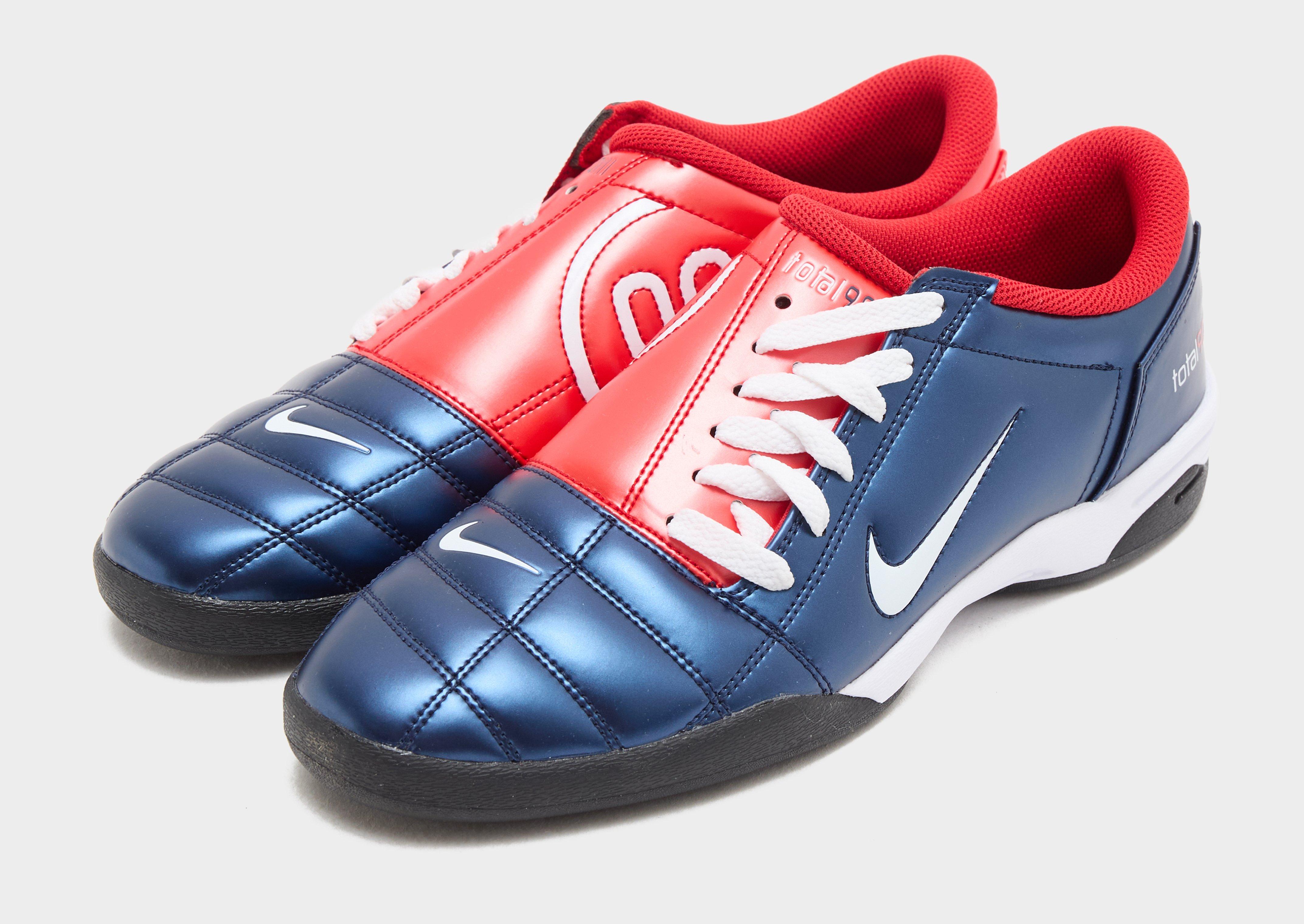 Nike Total 90