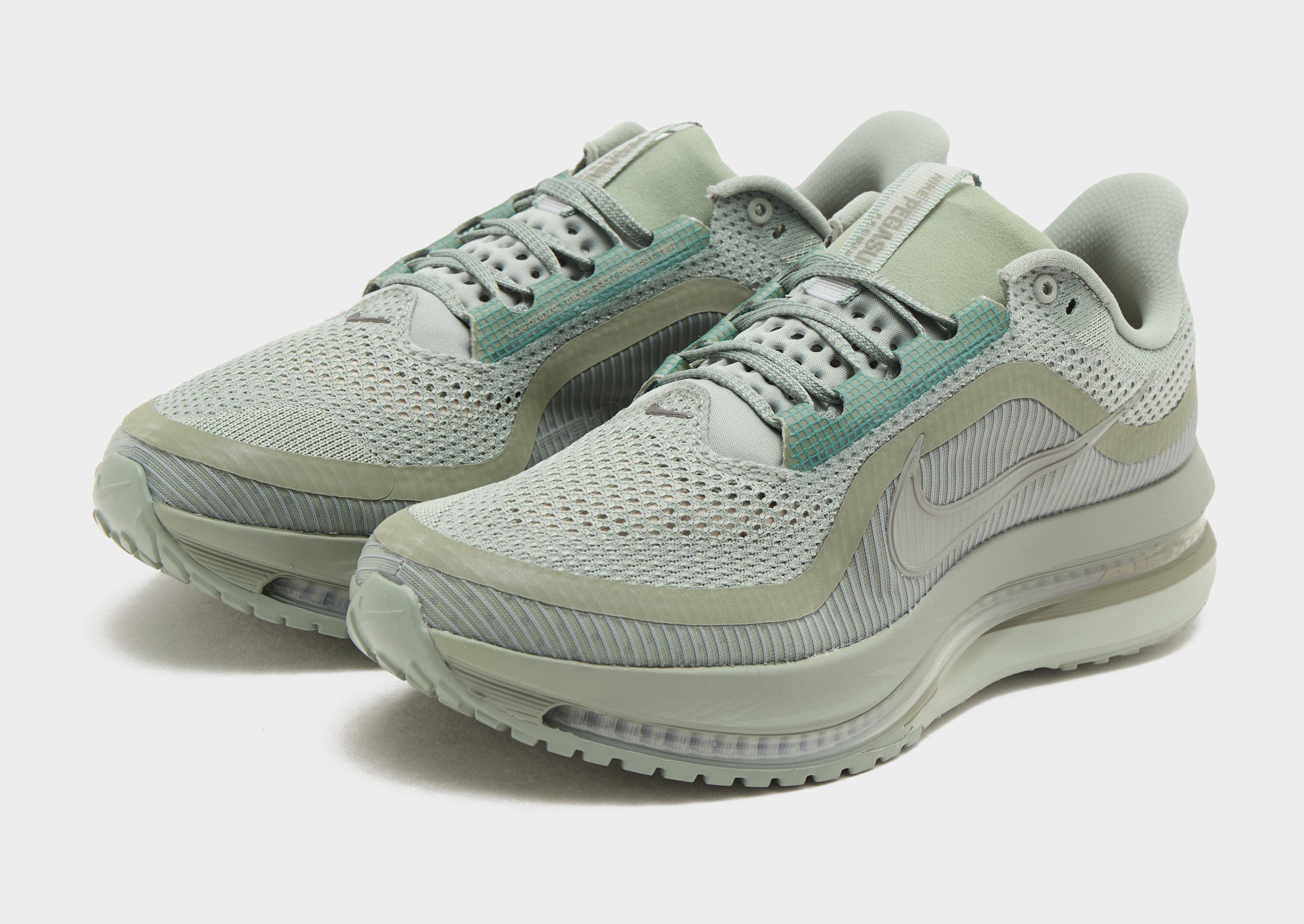 Nike Pegasus Premium