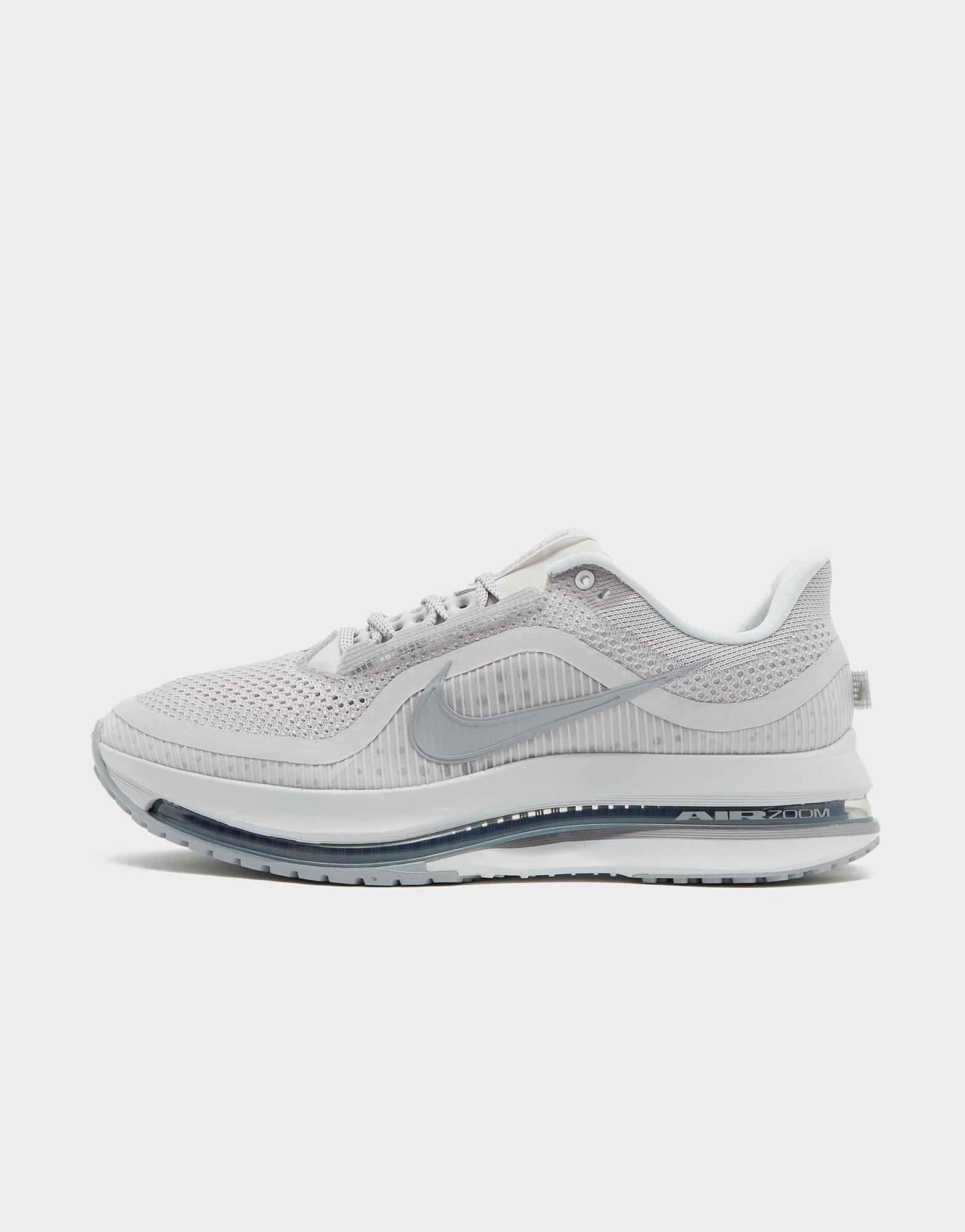 Nike Pegasus Premium