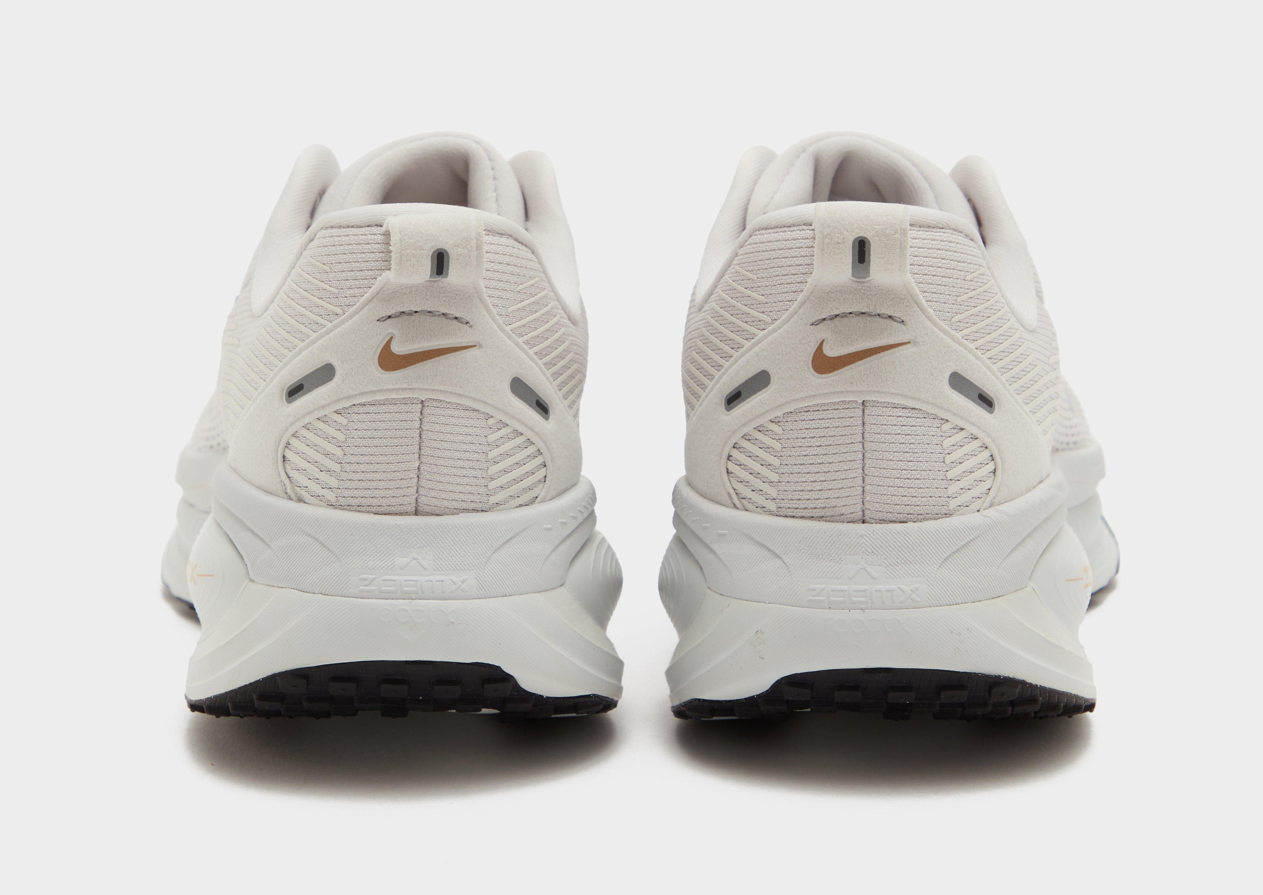 Nike Vomero 18 Miehet