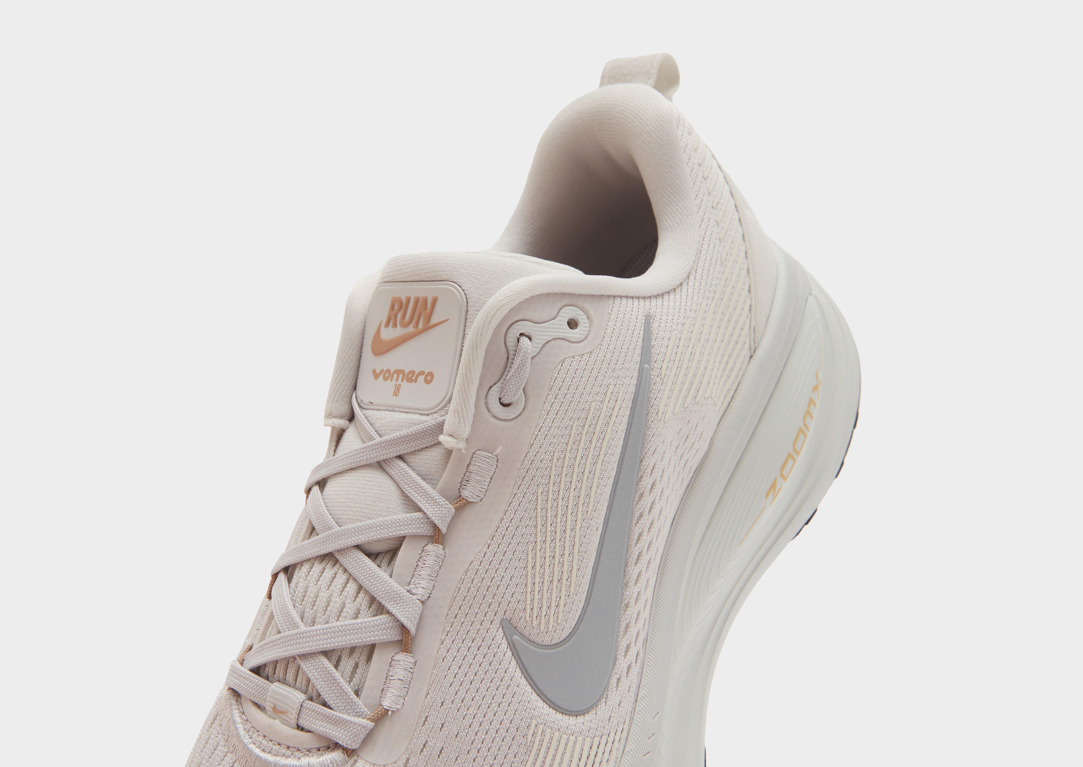 Nike Vomero 18 Miehet